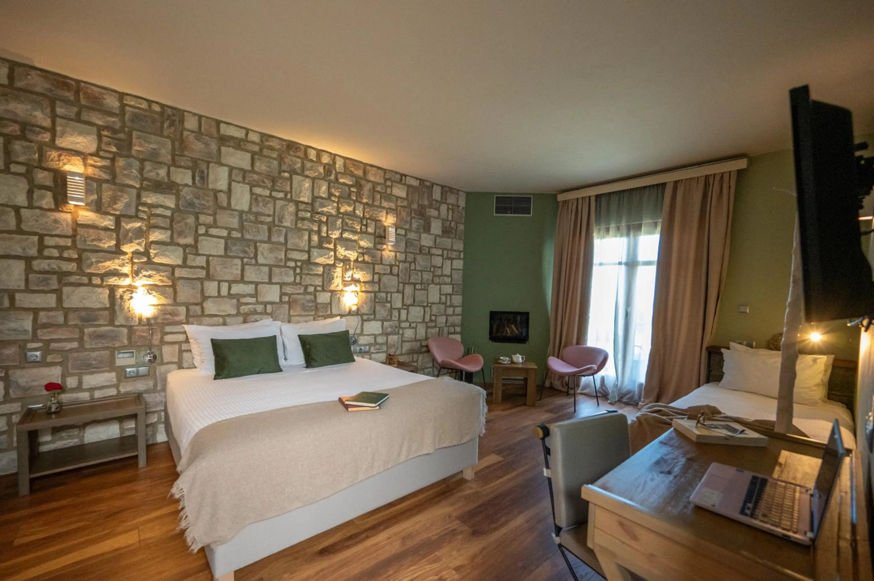 Bed in Rouista Tzoumerka Resort