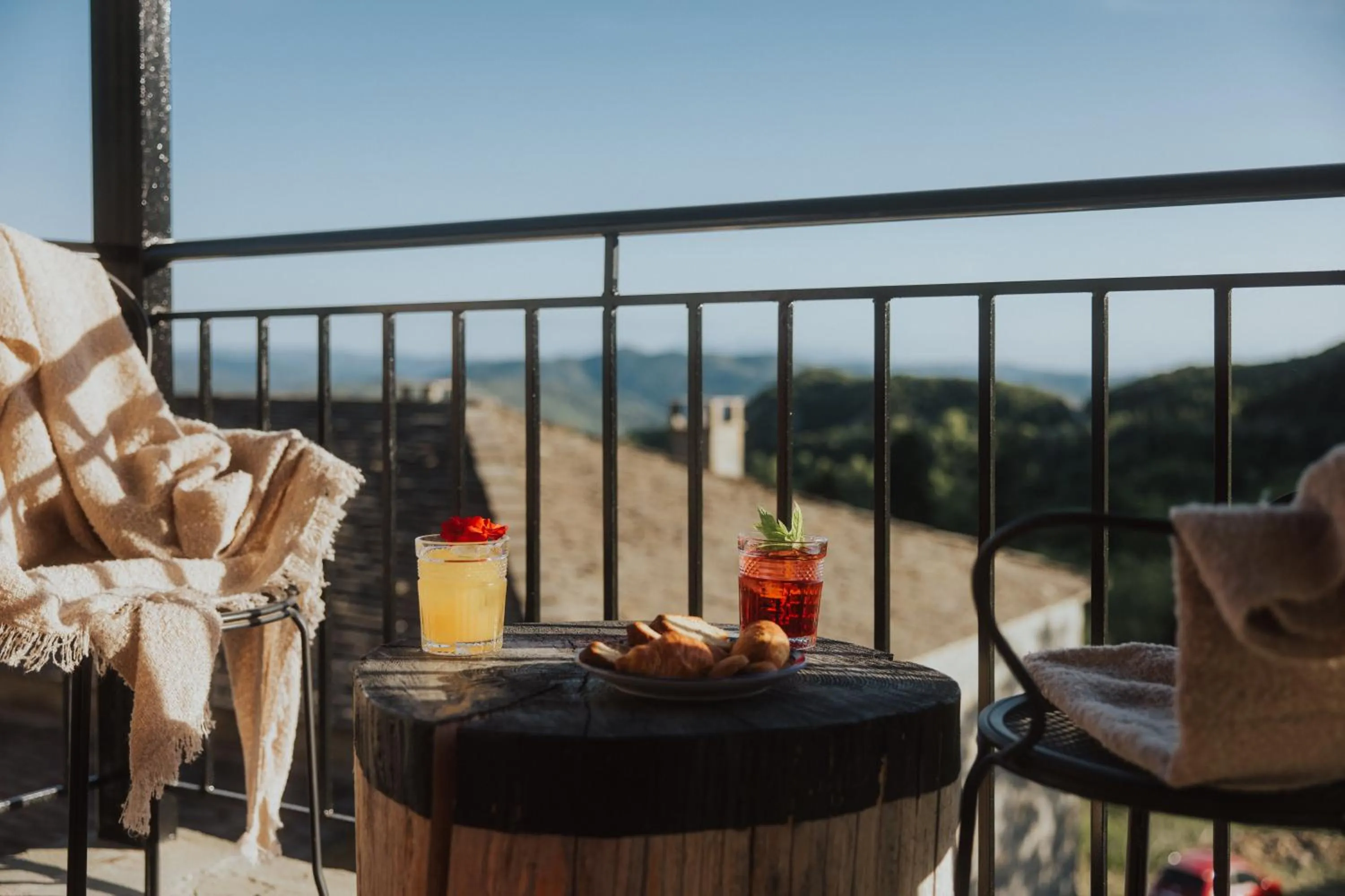 Balcony/Terrace in Rouista Tzoumerka Resort