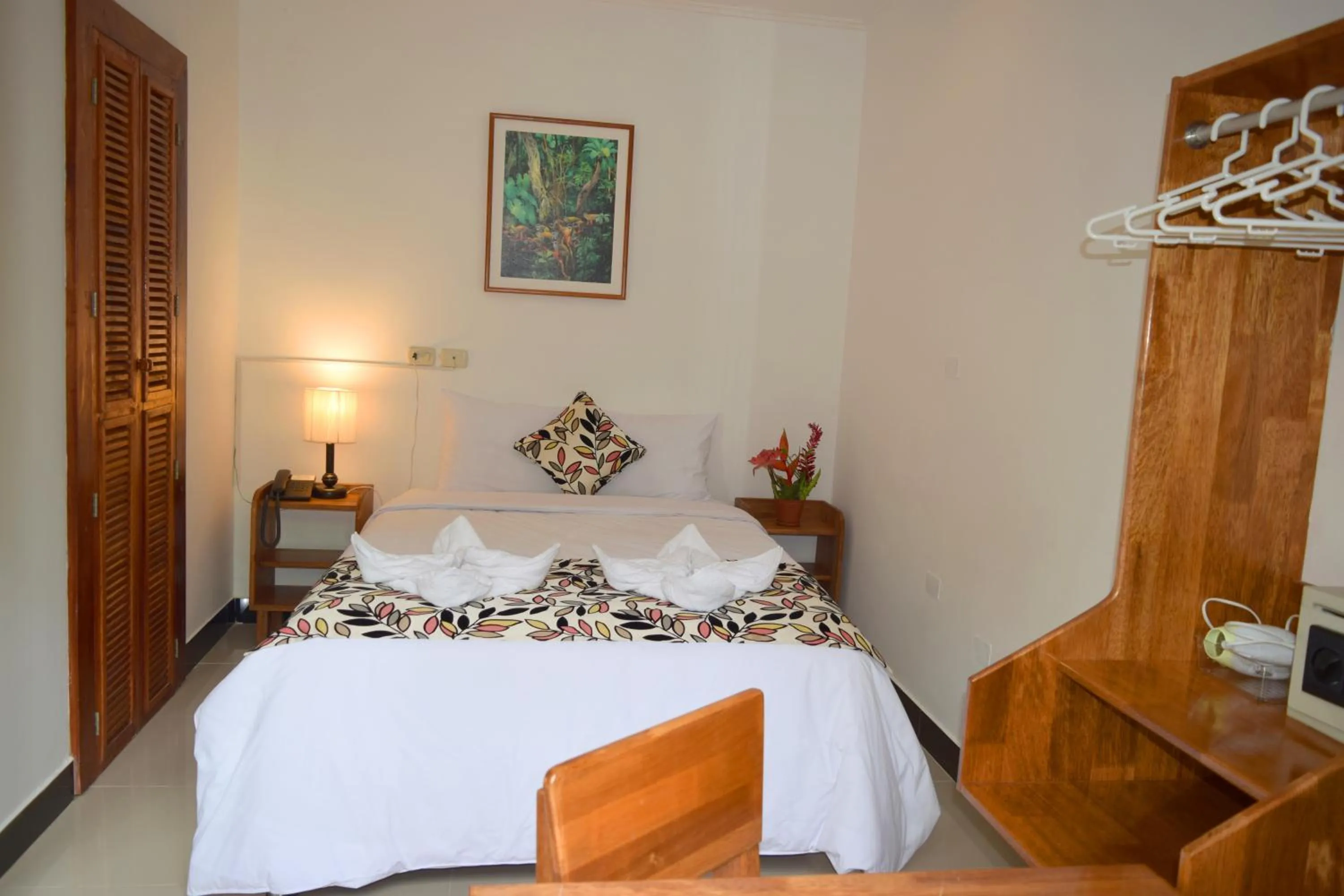 Bed in Hotel Jungle House