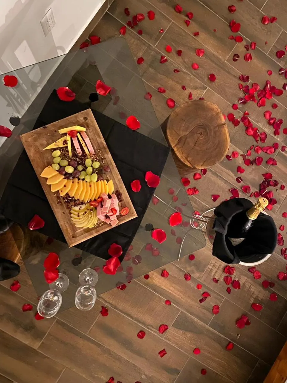 Restaurant/places to eat in Hotel & Suites Cerro Roj0