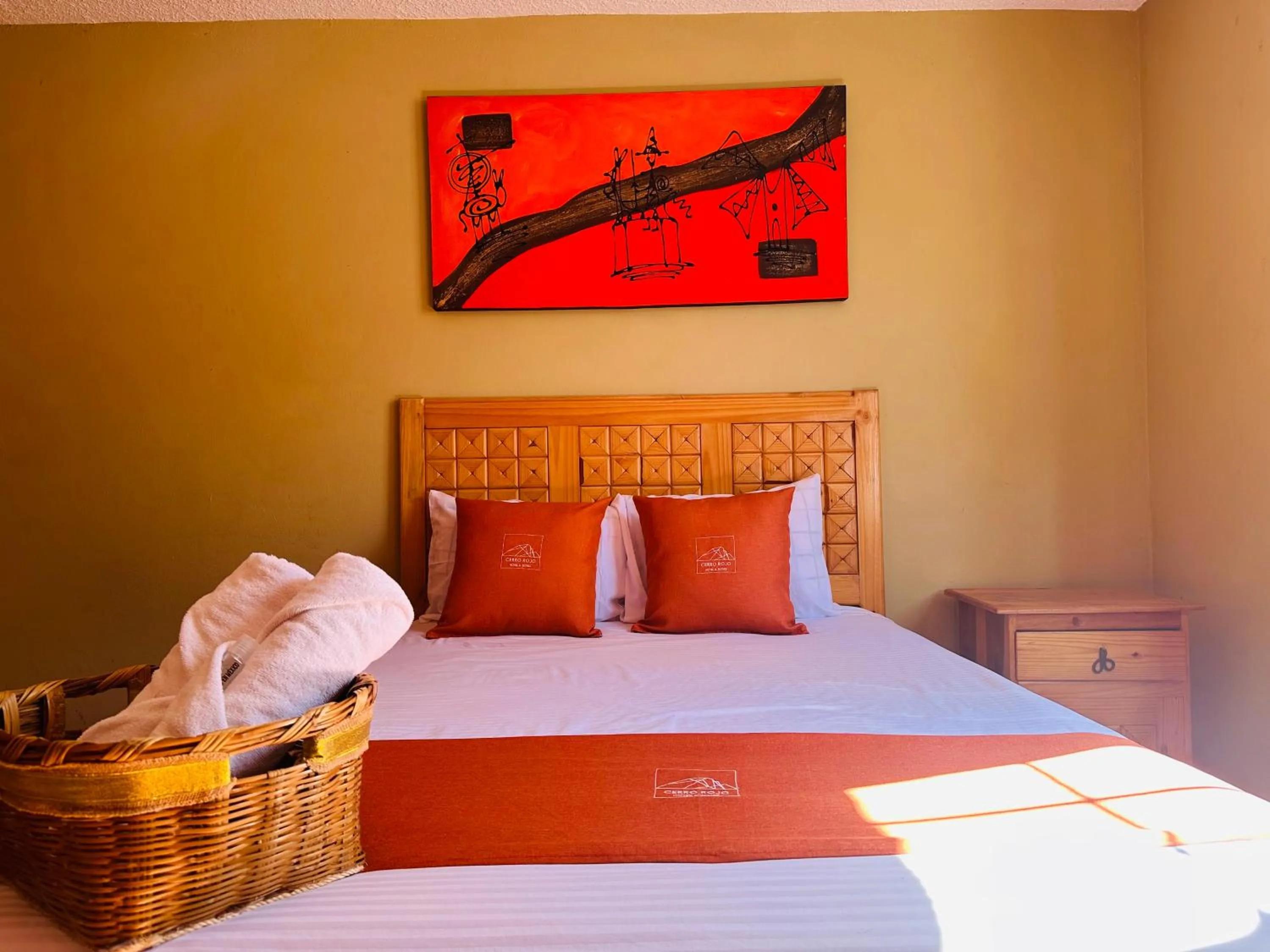 Bedroom, Bed in Hotel & Suites Cerro Roj0