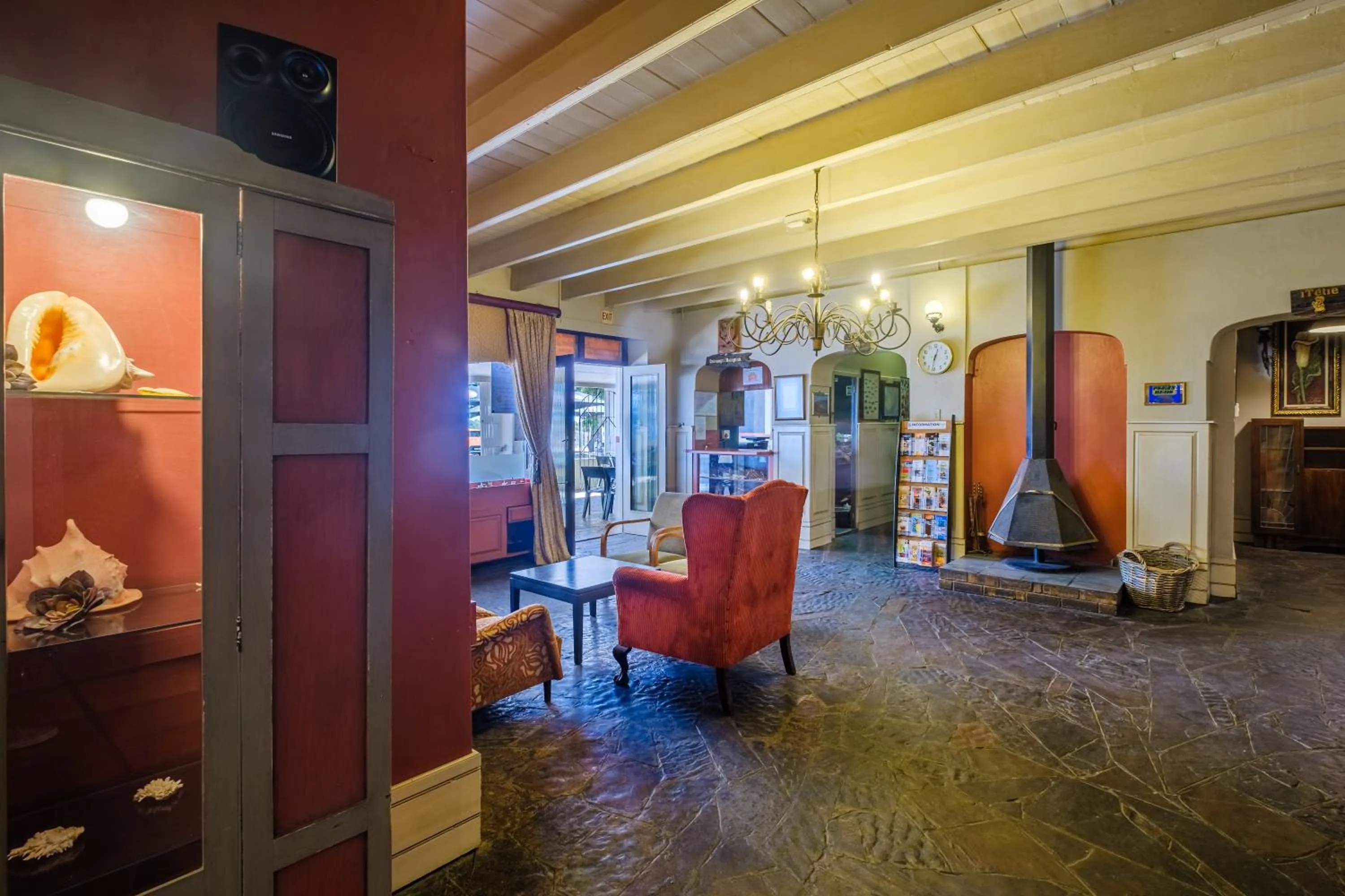 Lobby or reception in Paternoster Hotel