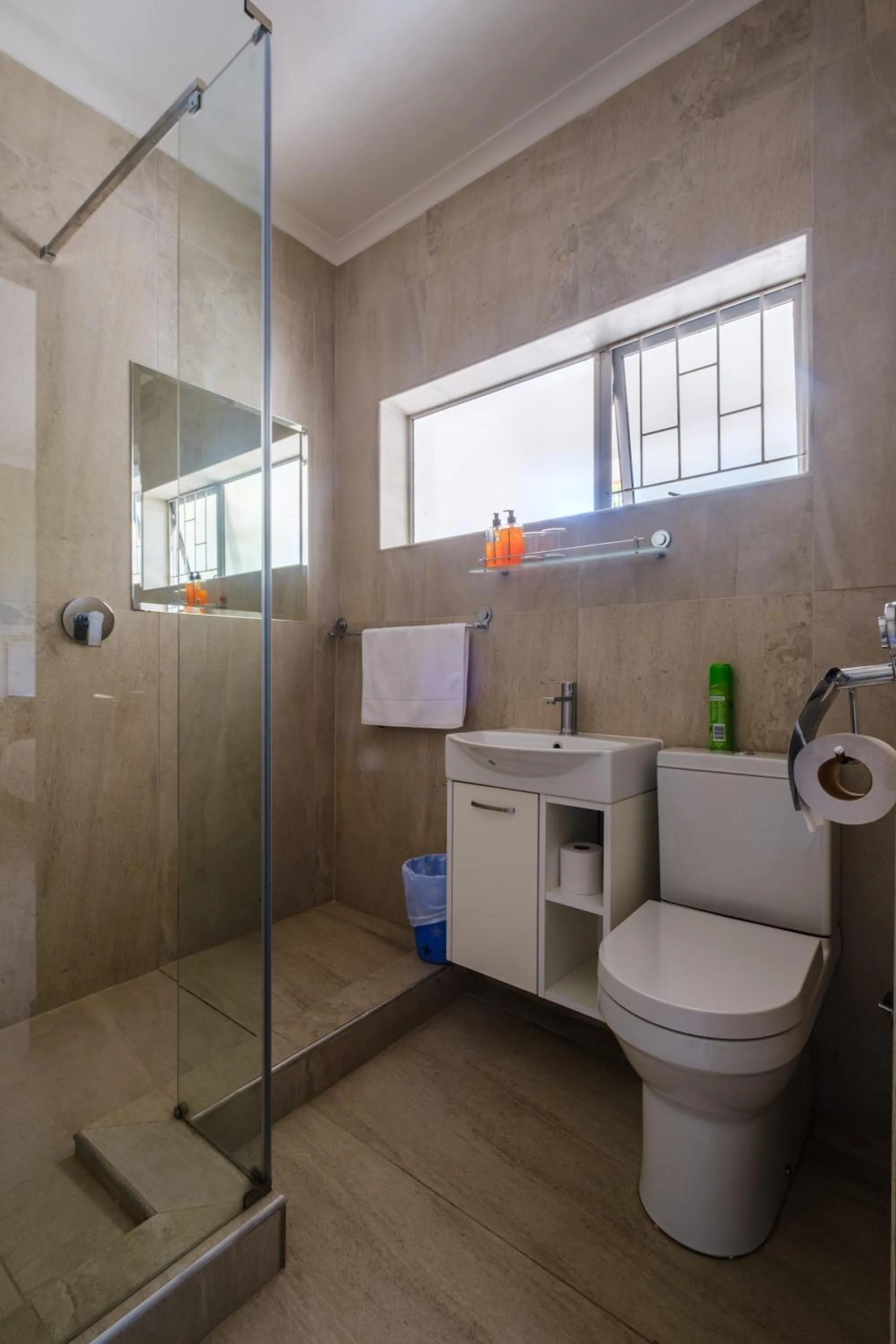 Bathroom in Paternoster Hotel