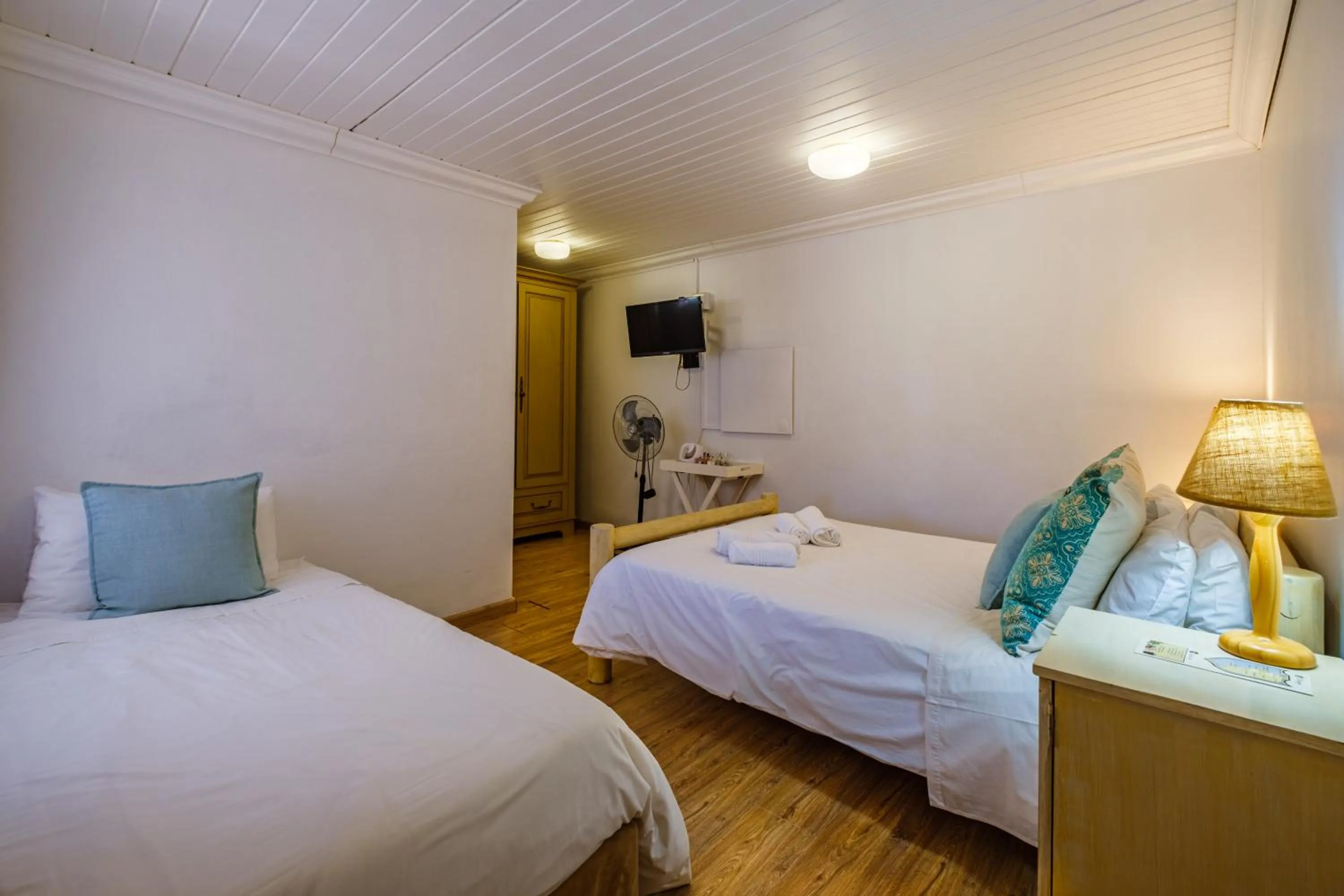 Photo of the whole room, Bed in Paternoster Hotel