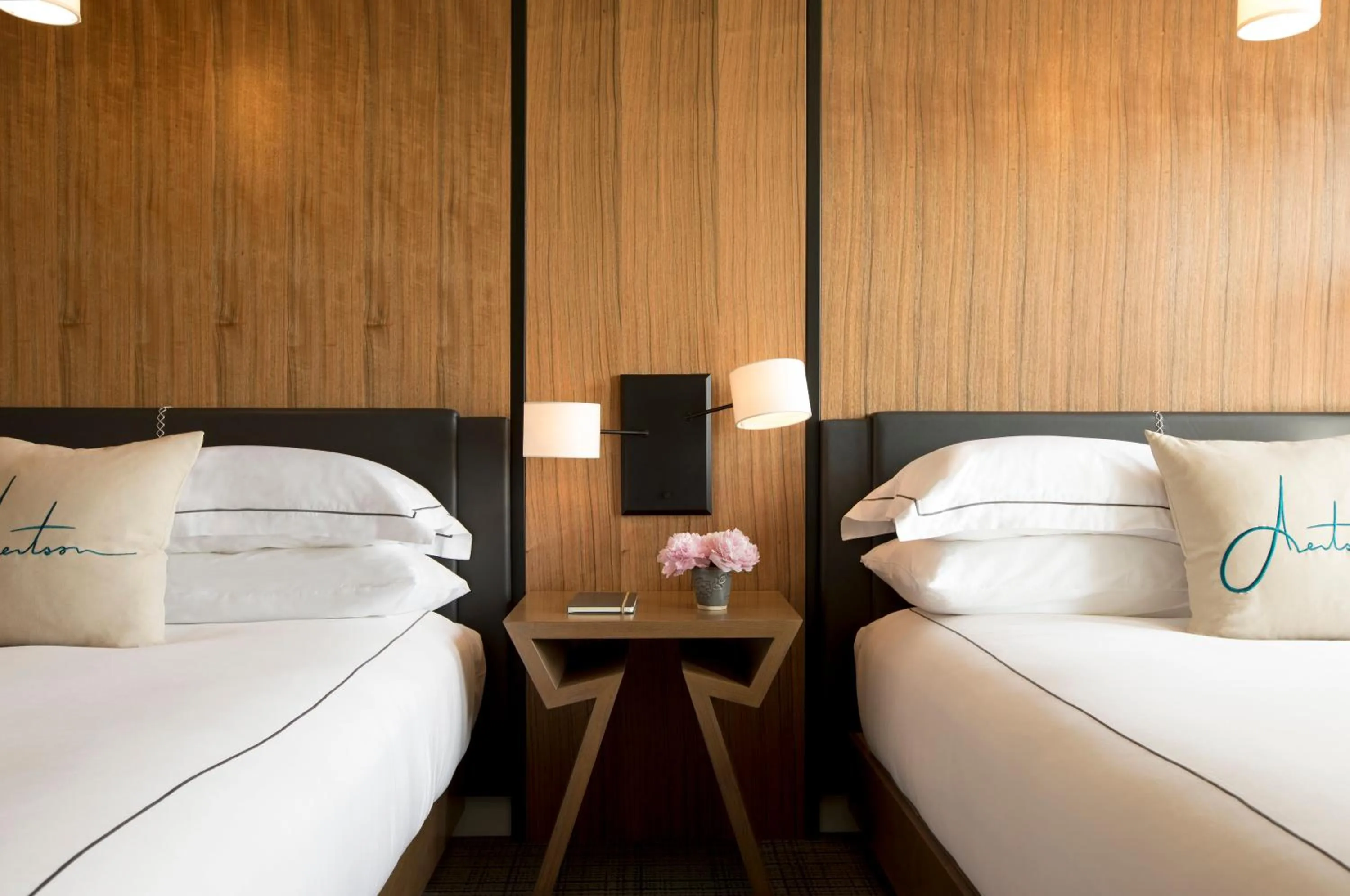 Photo of the whole room, Bed in Kimpton Aertson Hotel by IHG