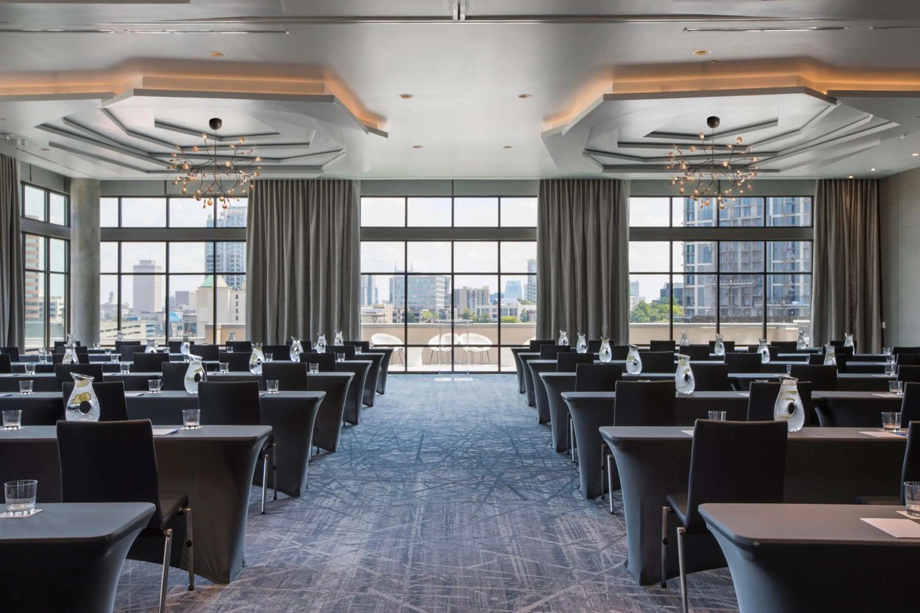 Meeting/conference room in Kimpton Aertson Hotel by IHG