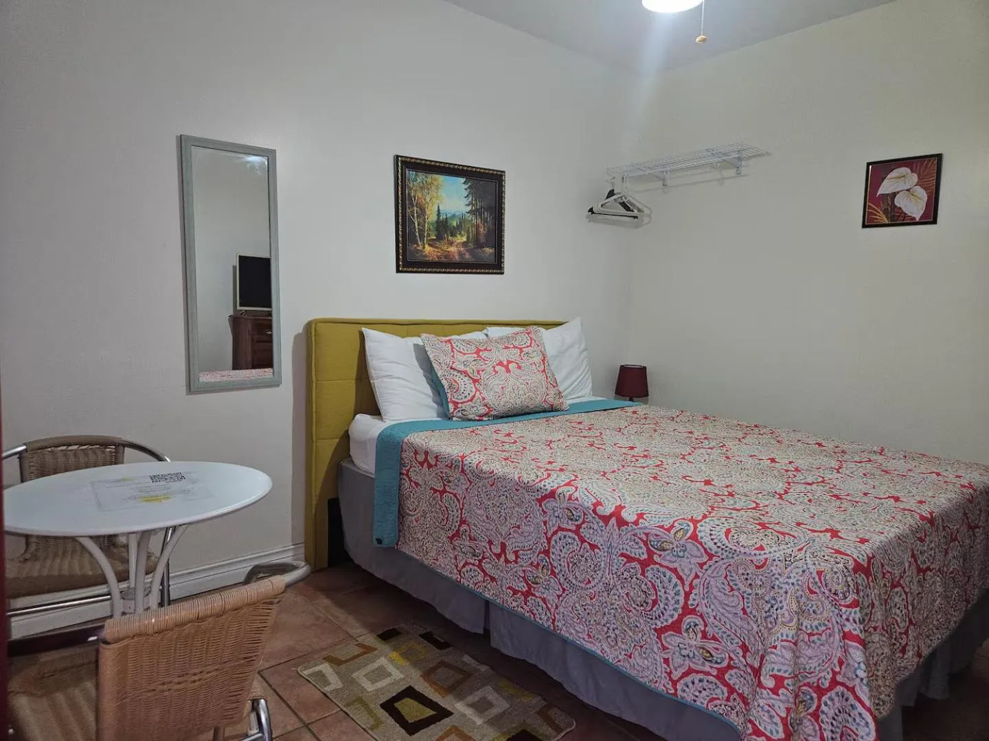 Bed in Seacastles by the beach/pool