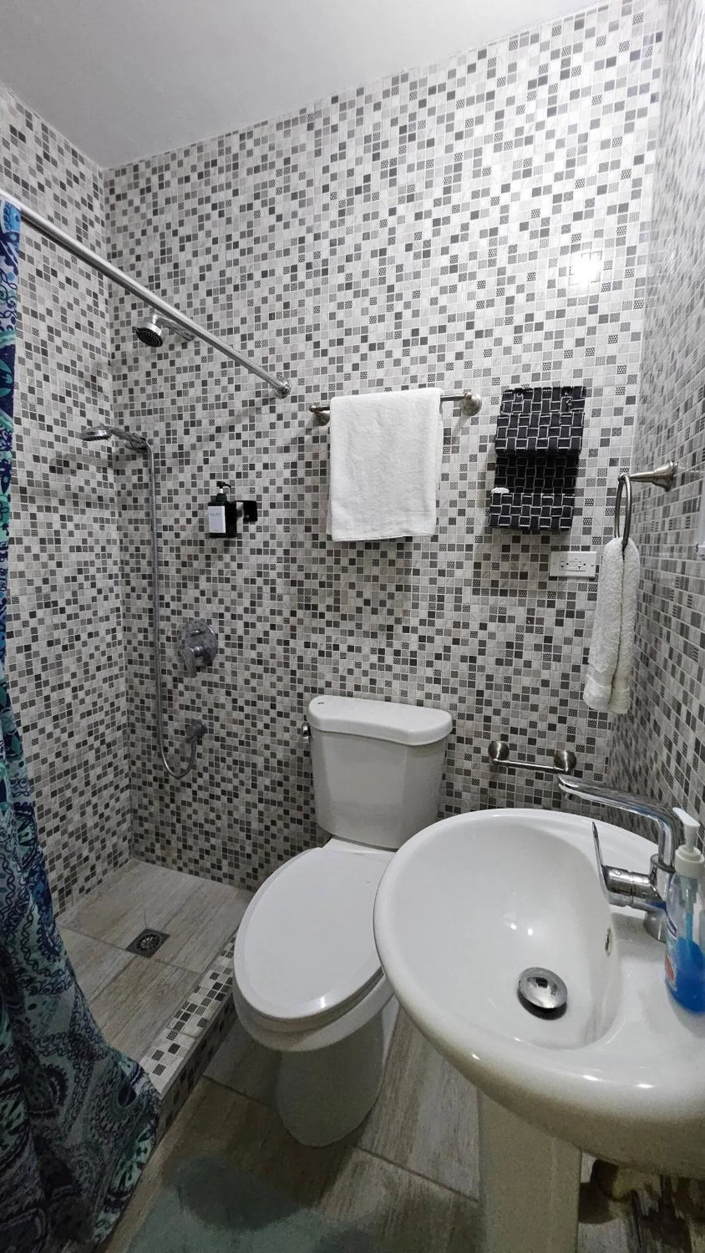 Bathroom in Seacastles by the beach/pool