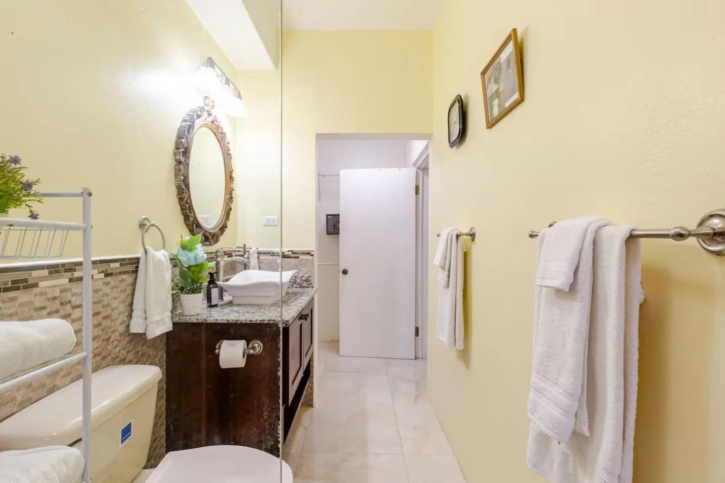 Seacastles by the beach/pool