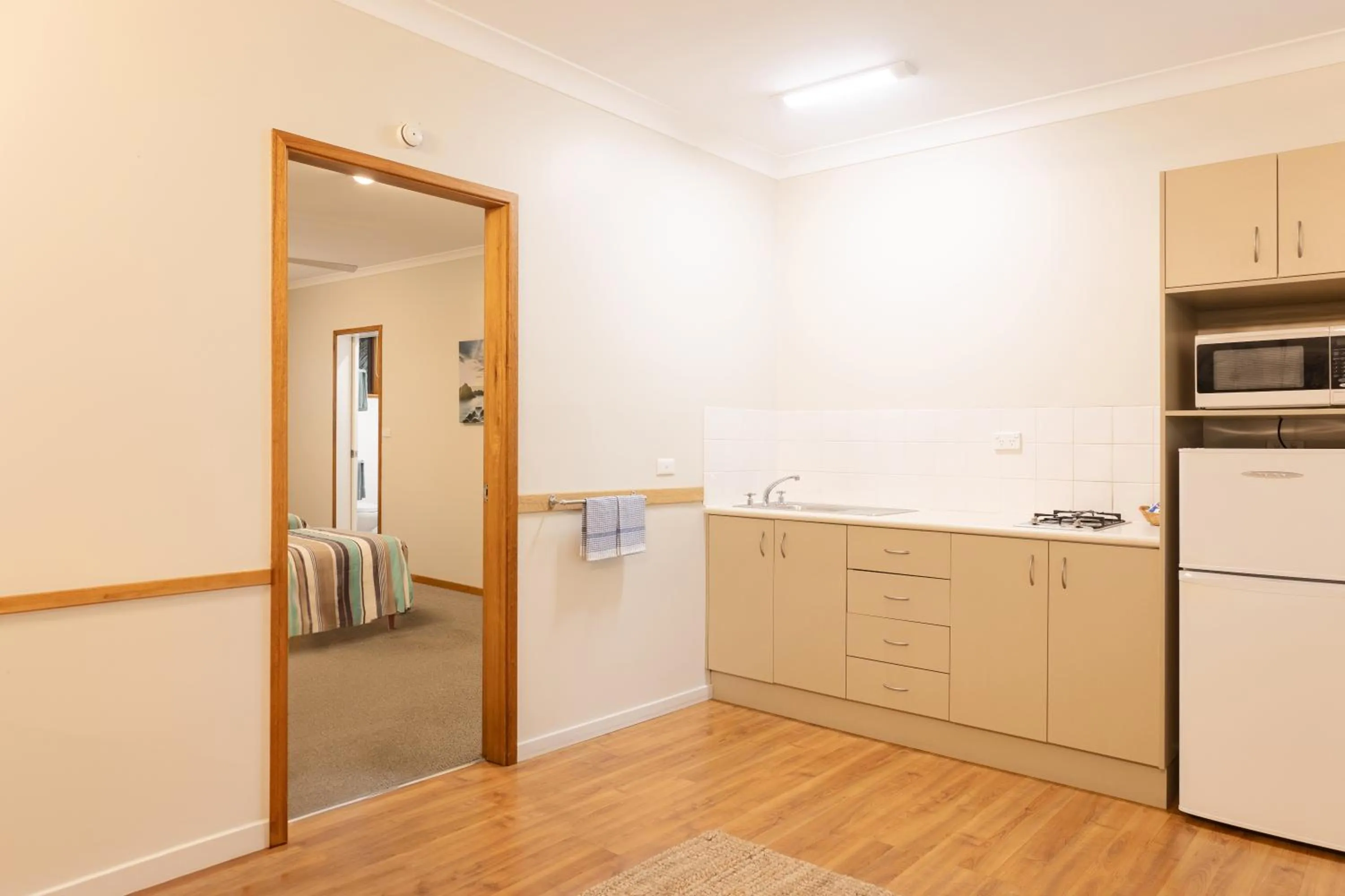 Kitchen or kitchenette in Somerset Apartments