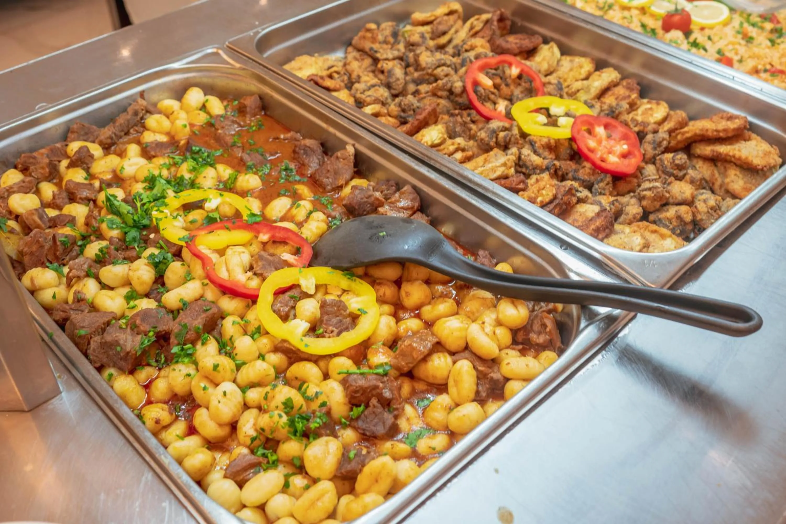 Restaurant/places to eat in Hotel Horizont