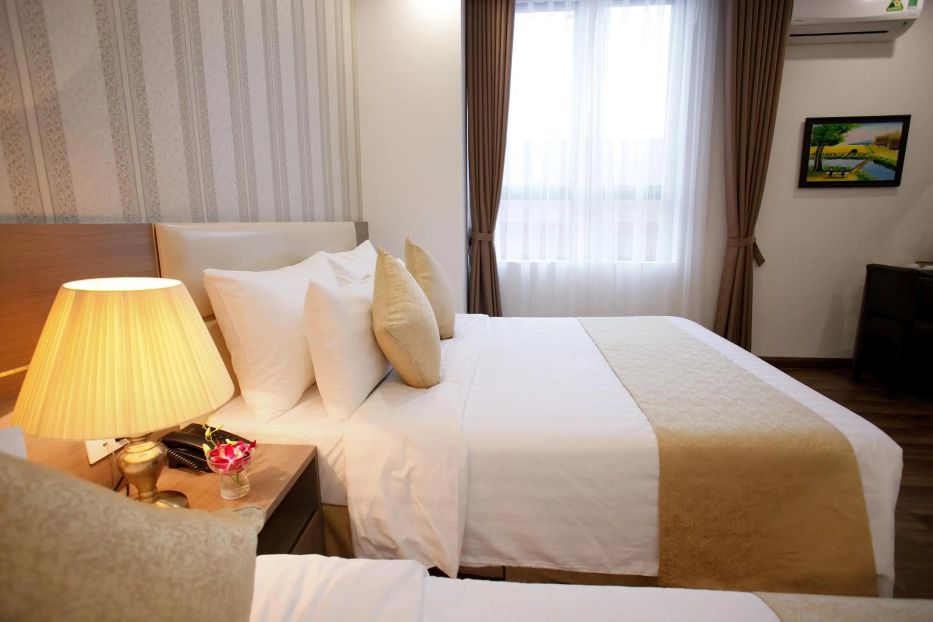 Day in Hanoi Pomihoa Hotel