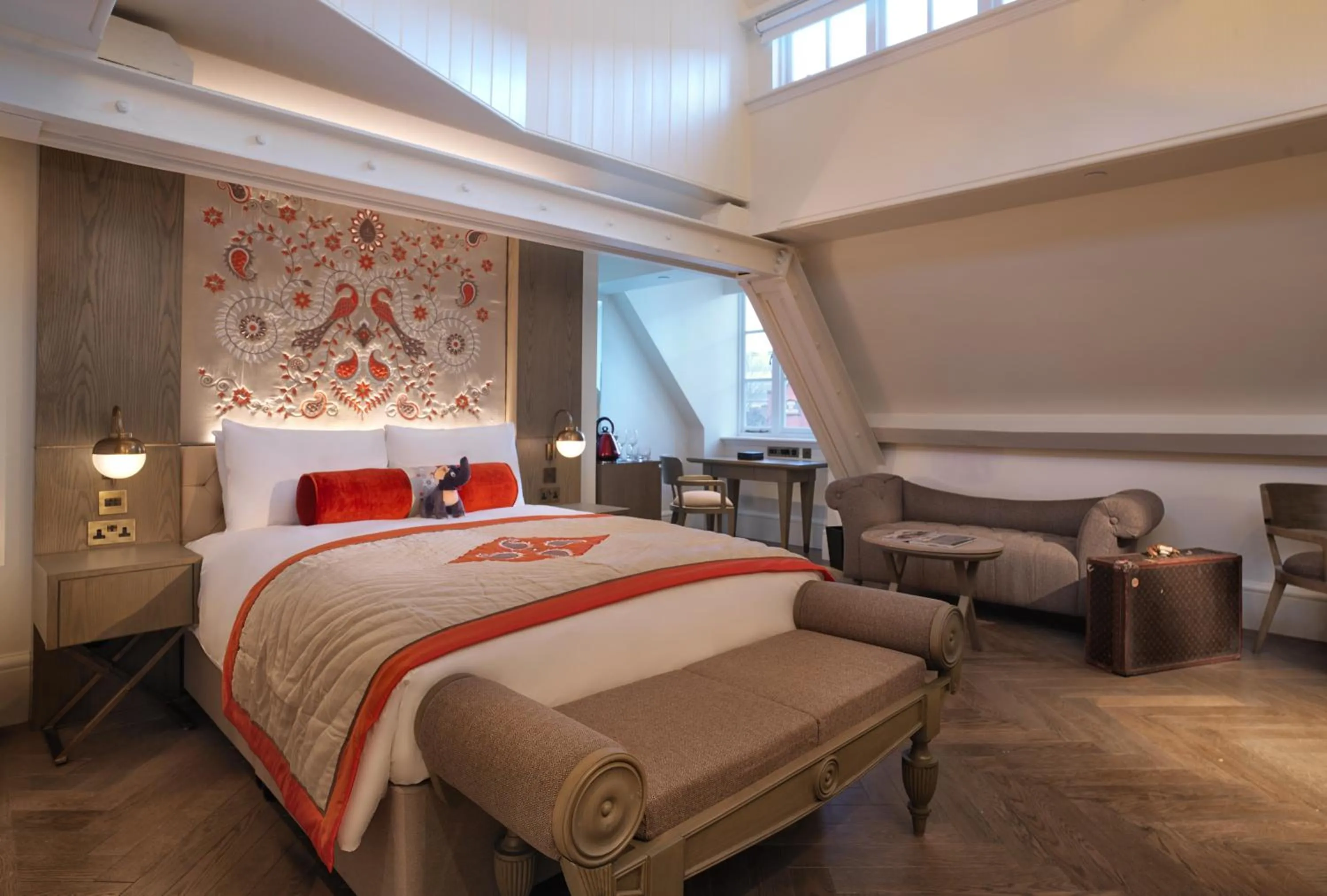 Bedroom, Bed in The LaLit London