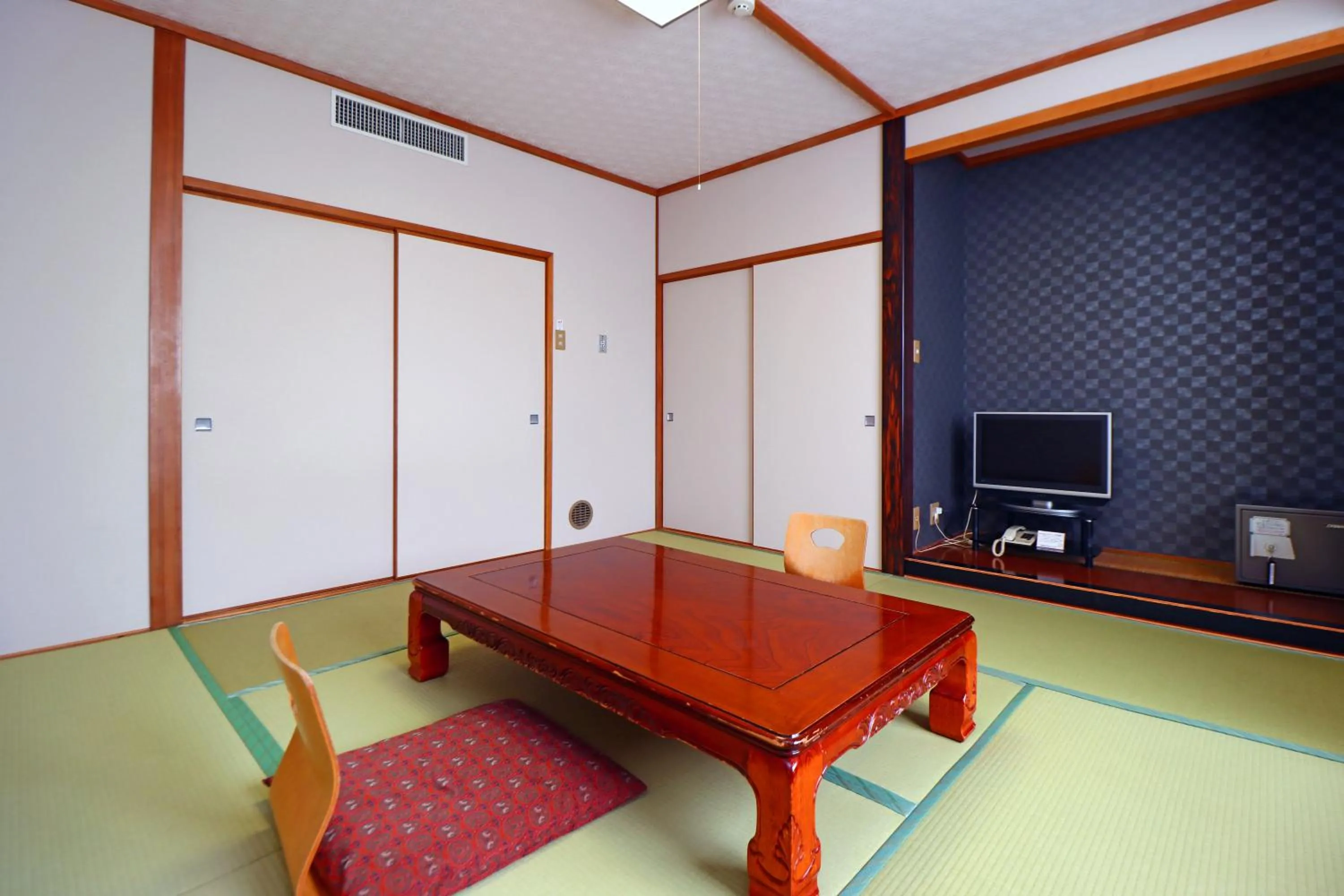Photo of the whole room in Shugyoku no Yu Yakushido Onsen