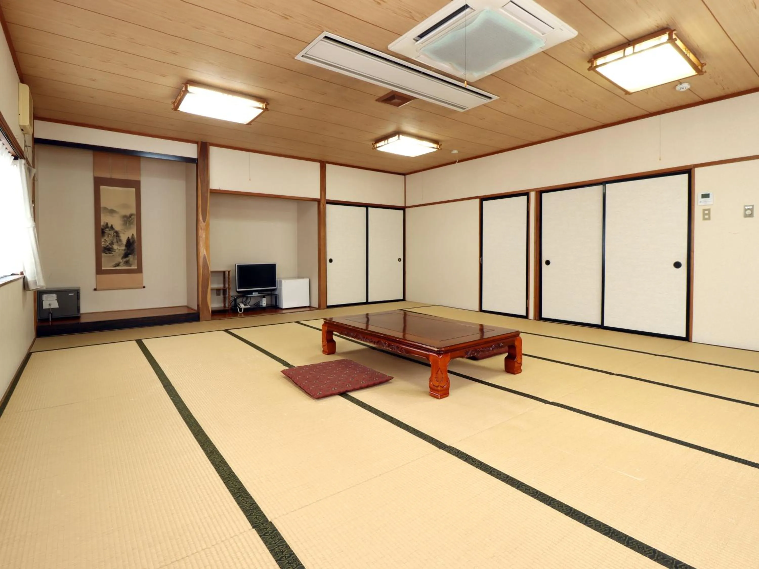 Photo of the whole room in Shugyoku no Yu Yakushido Onsen