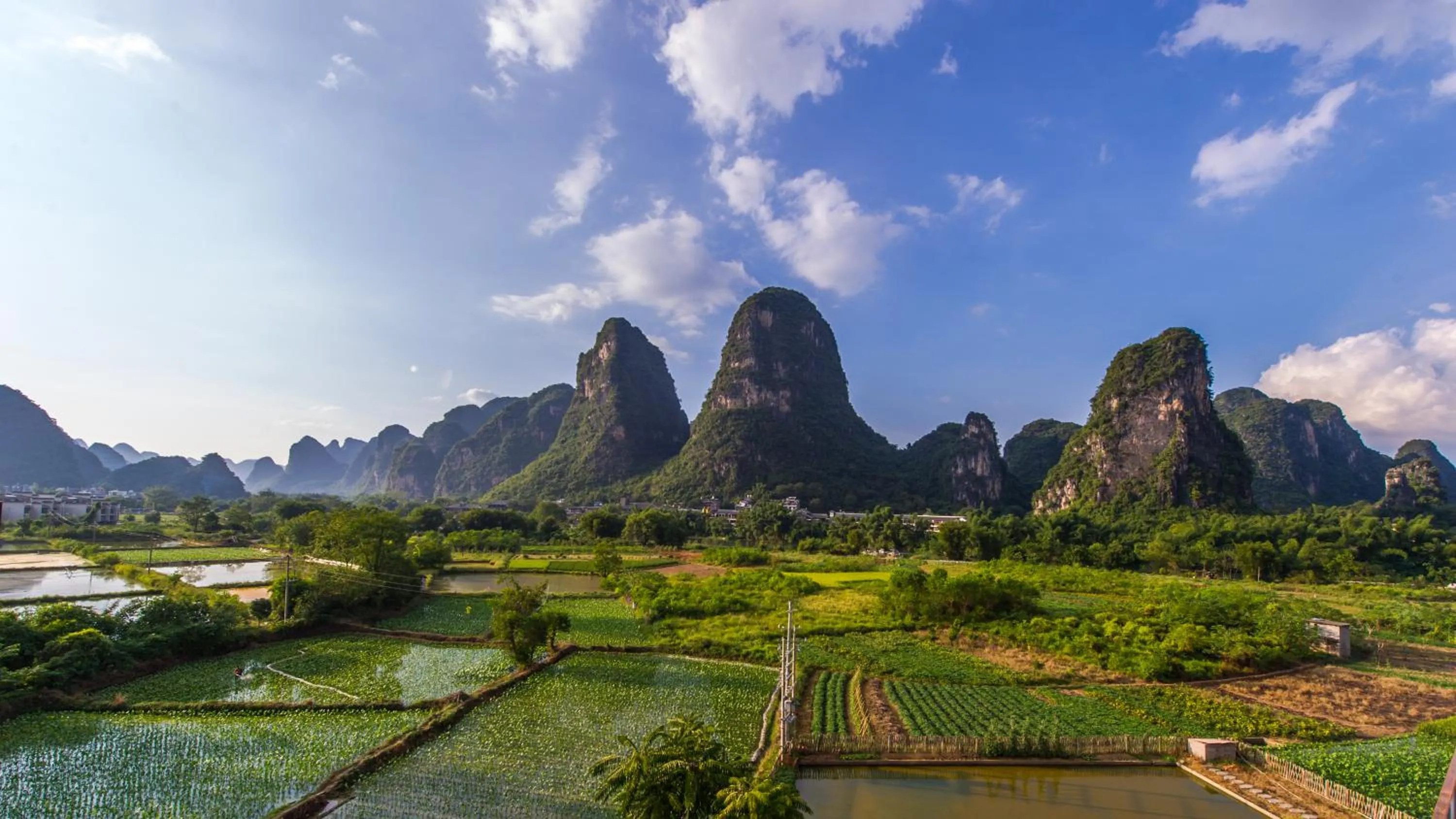 Natural landscape in Yangshuo Zen Garden Resort - Rich Chinese traditional activities