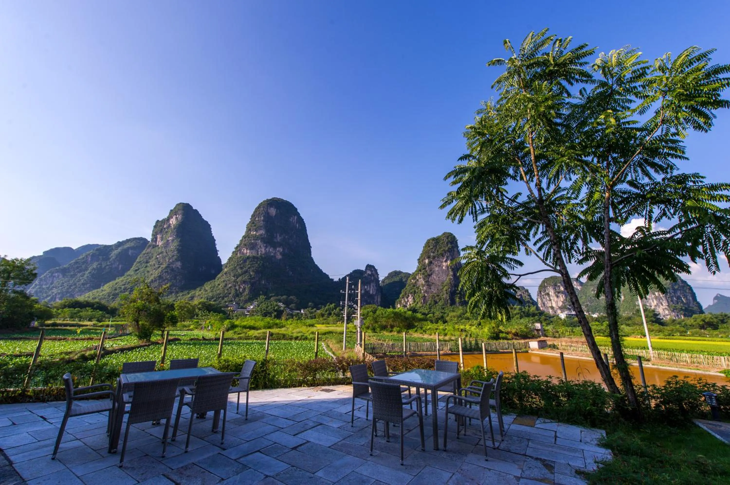 Restaurant/places to eat in Yangshuo Zen Garden Resort - Rich Chinese traditional activities