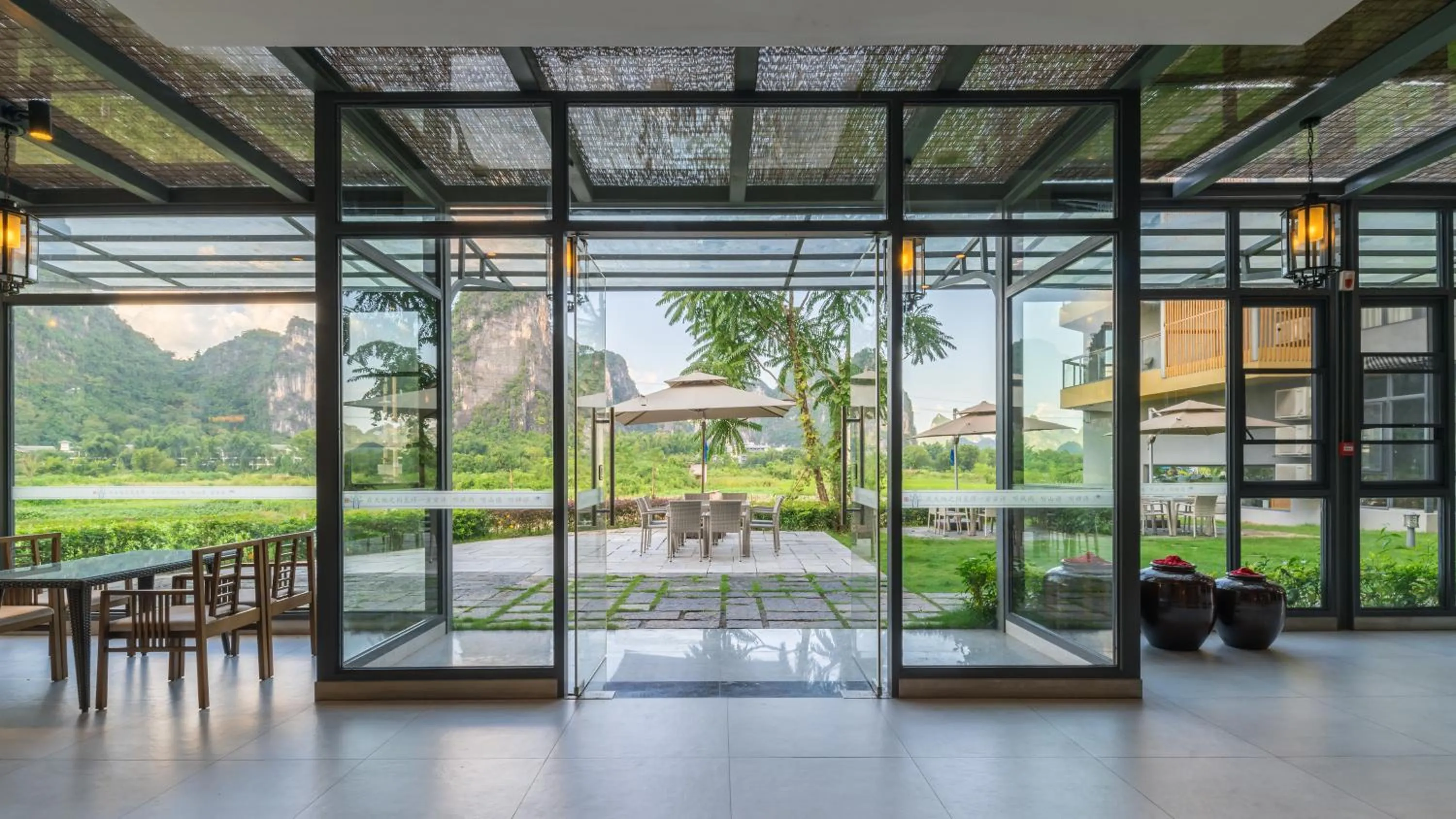 Facade/entrance in Yangshuo Zen Garden Resort - Rich Chinese traditional activities