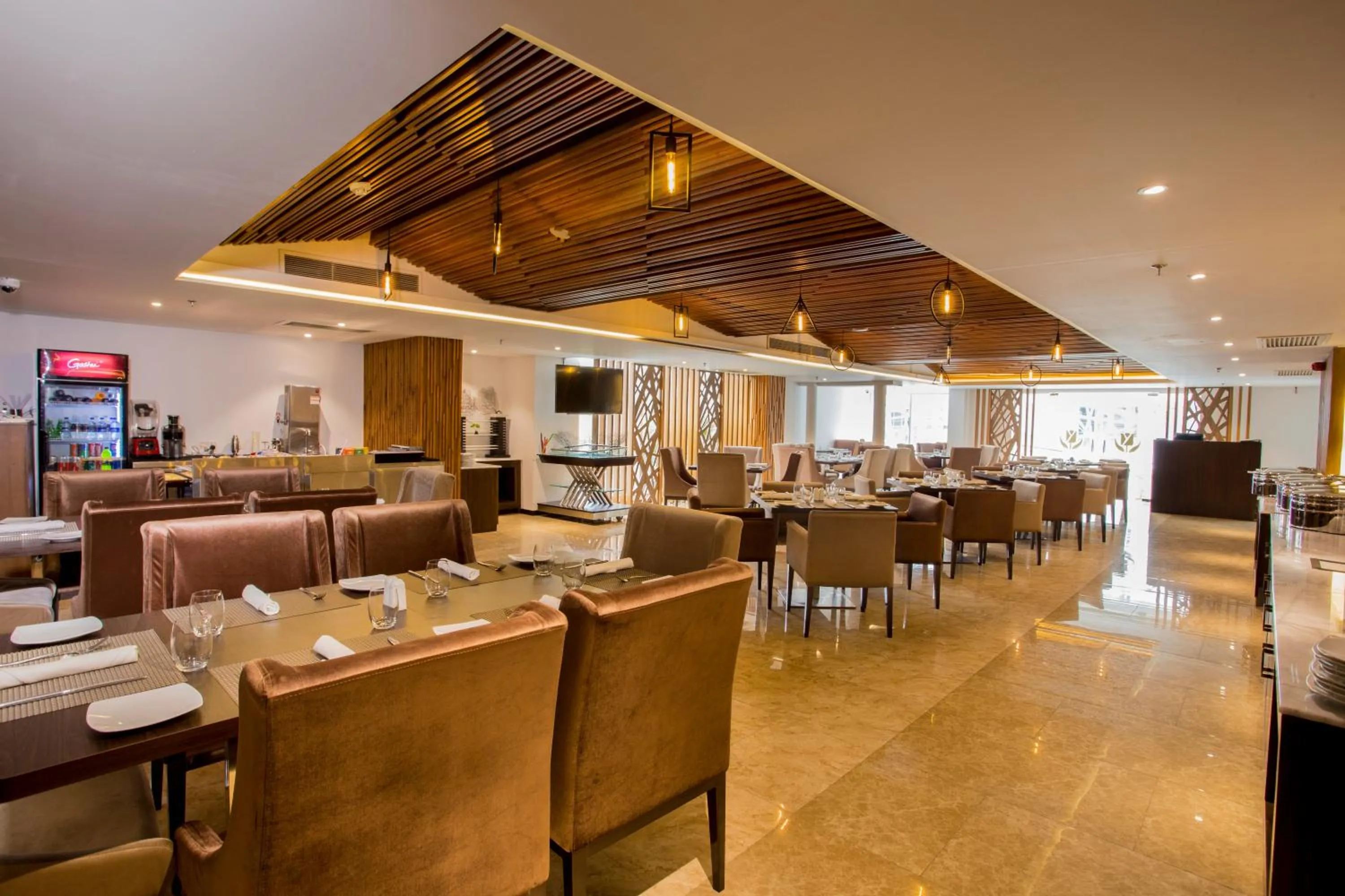 Restaurant/places to eat in Golden Tulip The Grandmark-Dhaka