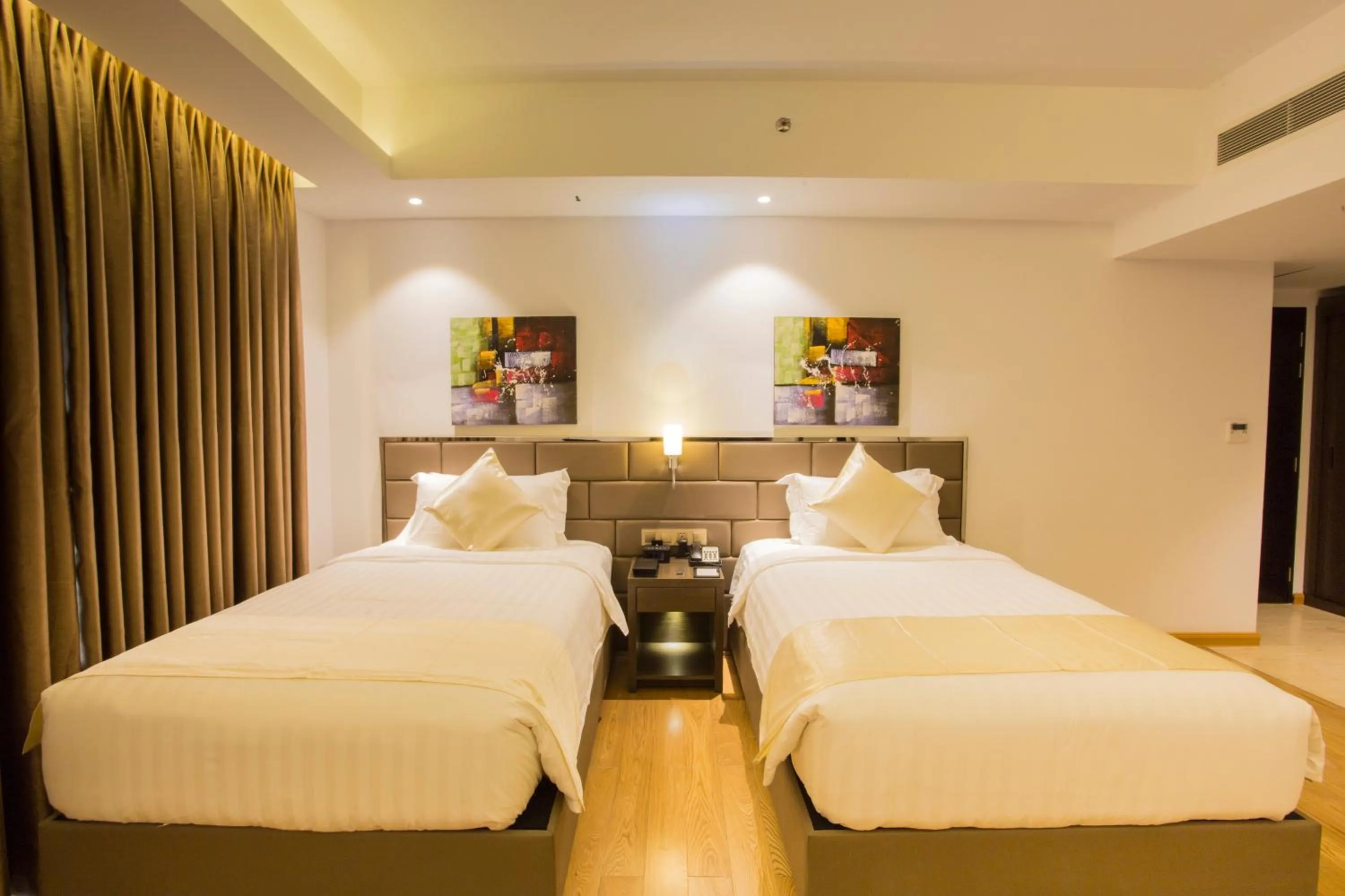 bunk bed, Bed in Golden Tulip The Grandmark-Dhaka