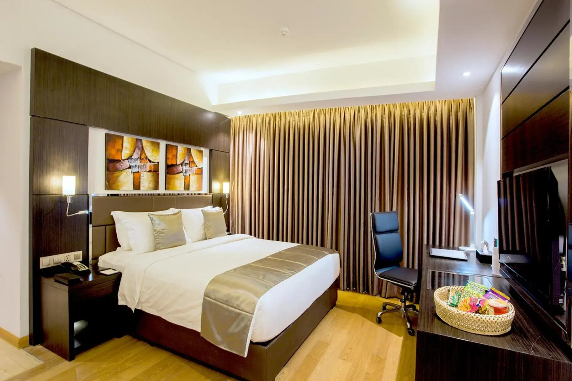 Superior King Room in The Grandmark Dhaka Superior King Room in The Grandmark Dhaka