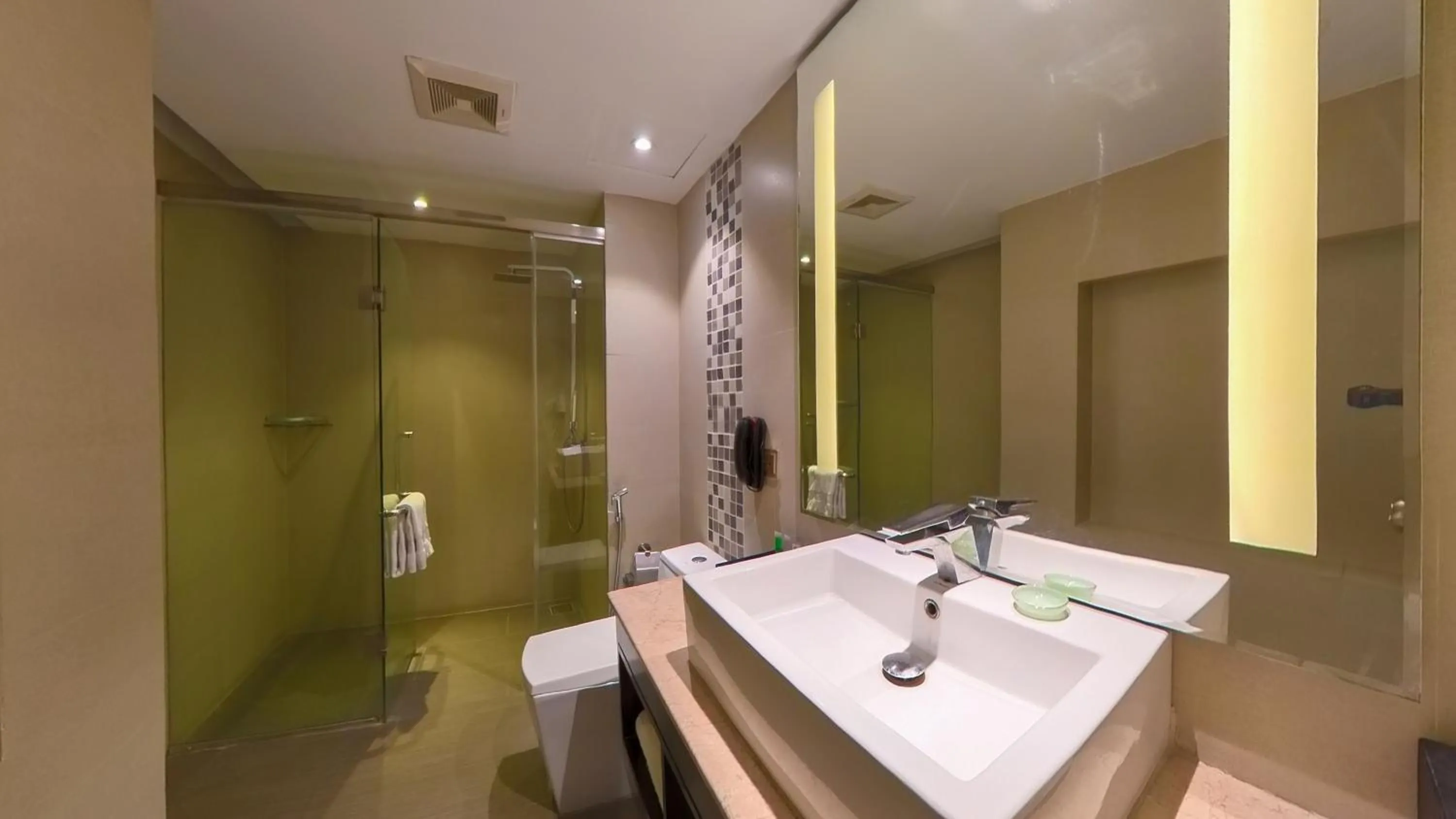 Bathroom in Golden Tulip The Grandmark-Dhaka