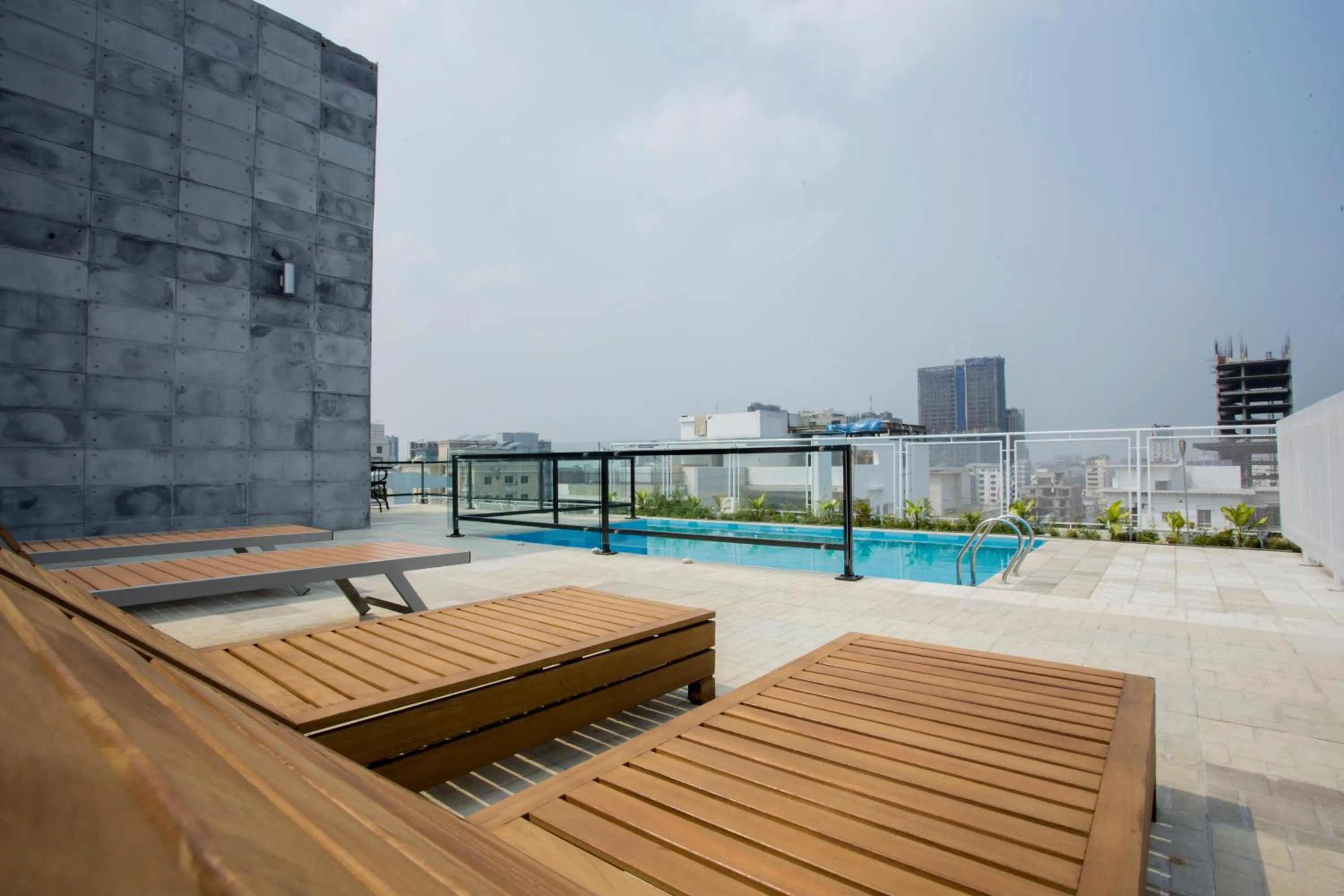 Swimming pool in Golden Tulip The Grandmark-Dhaka