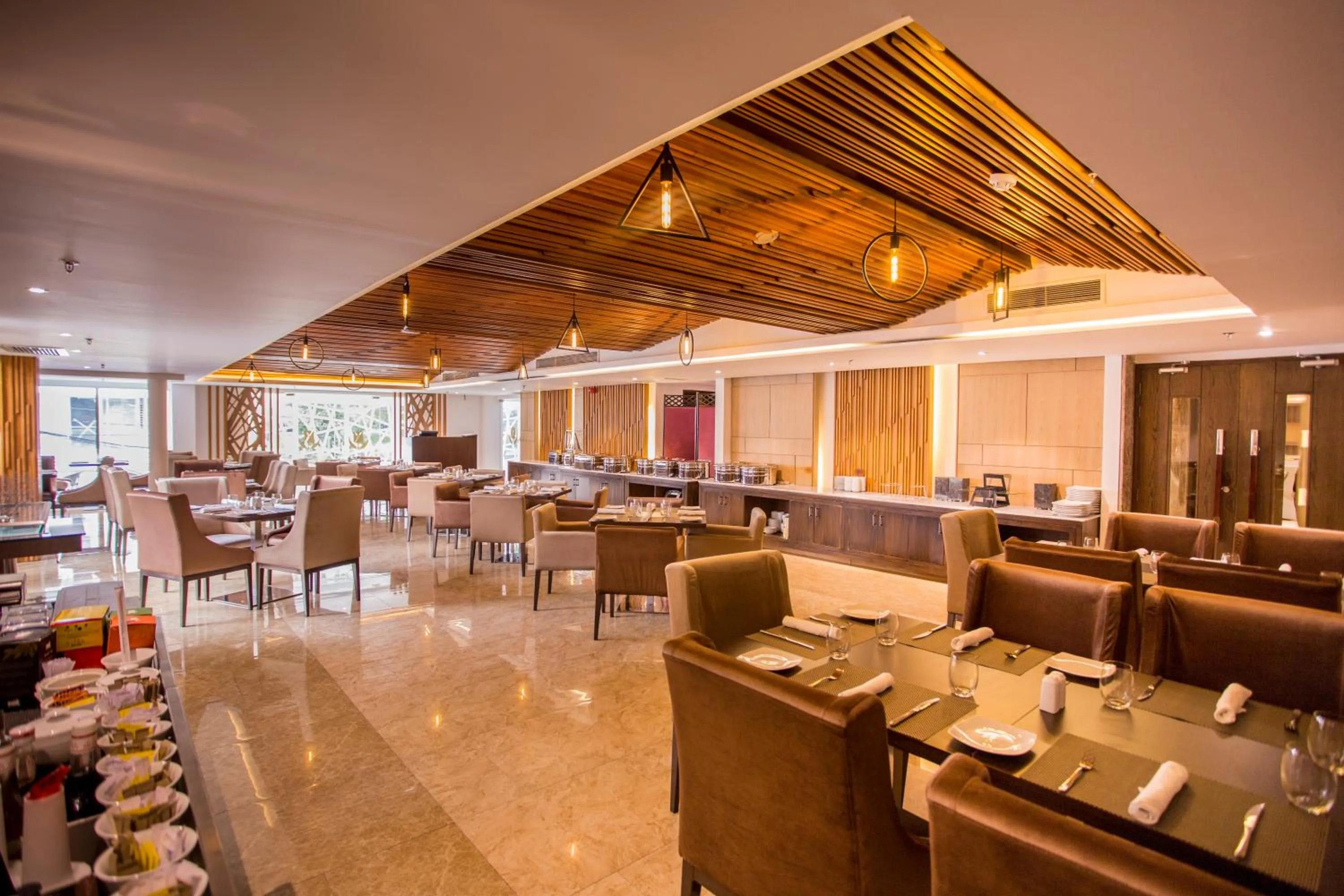 Restaurant/places to eat in Golden Tulip The Grandmark-Dhaka