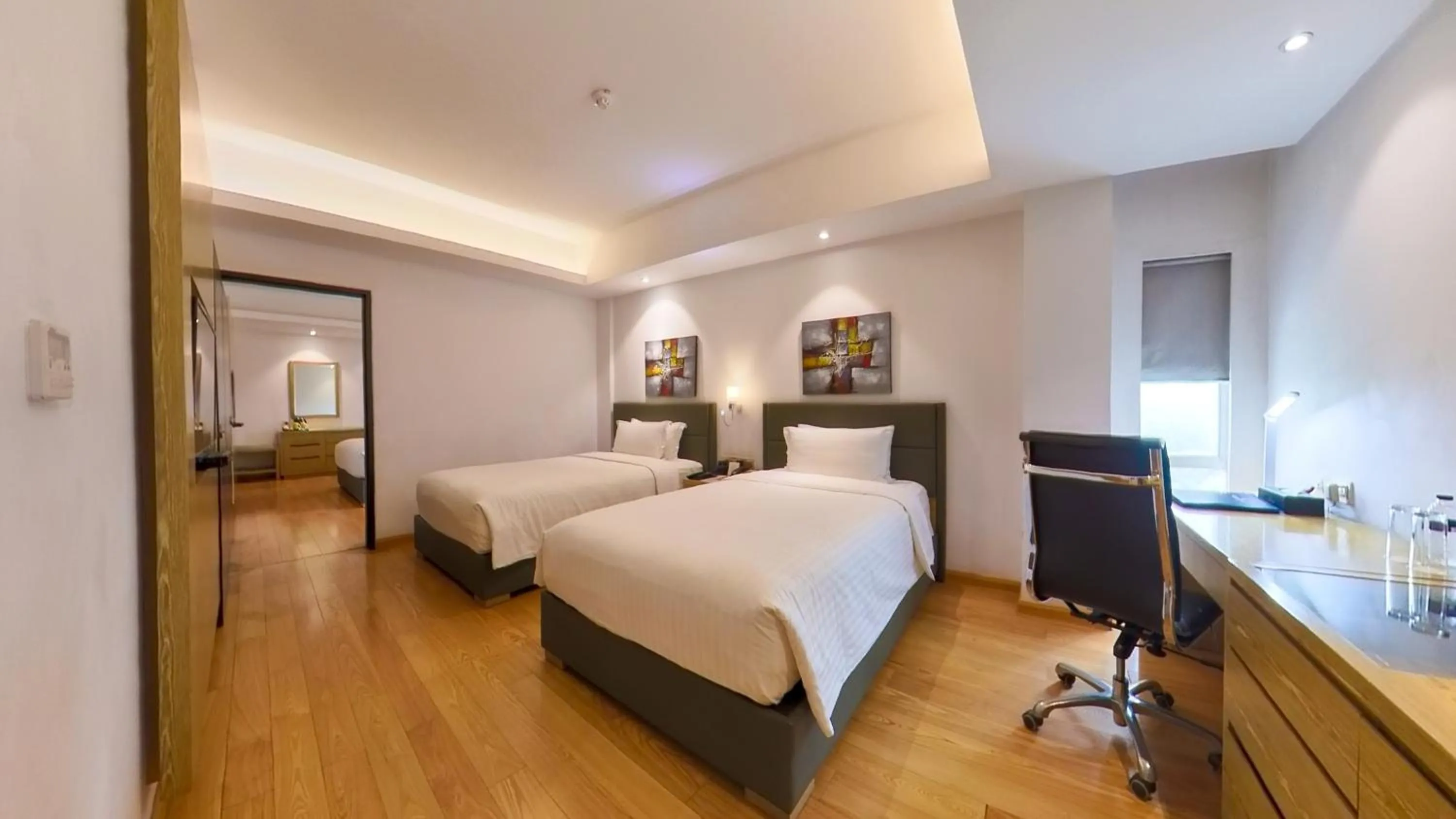 Bed in Golden Tulip The Grandmark-Dhaka