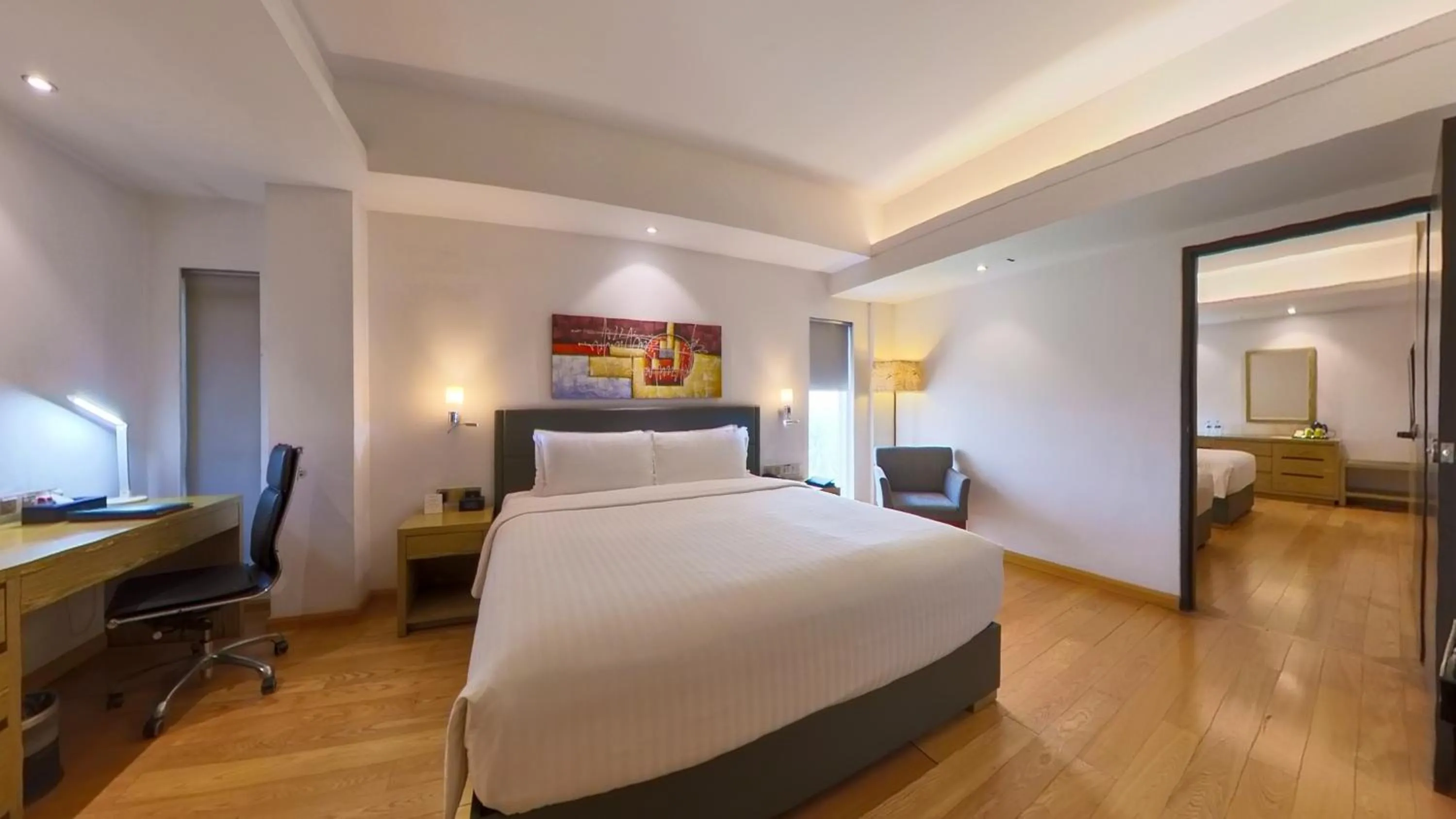 Bed in Golden Tulip The Grandmark-Dhaka