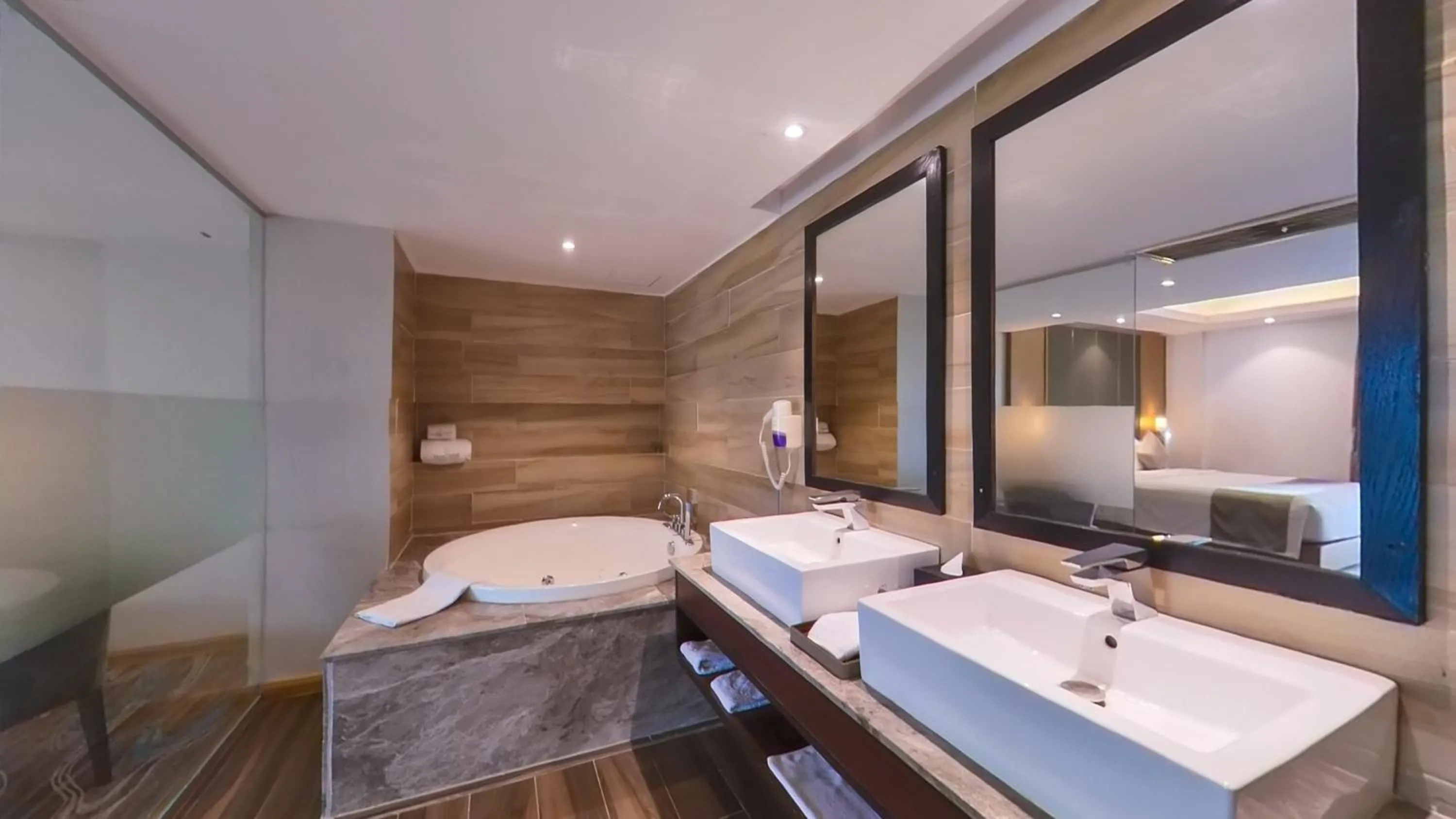 Bathroom, Bed in Golden Tulip The Grandmark-Dhaka