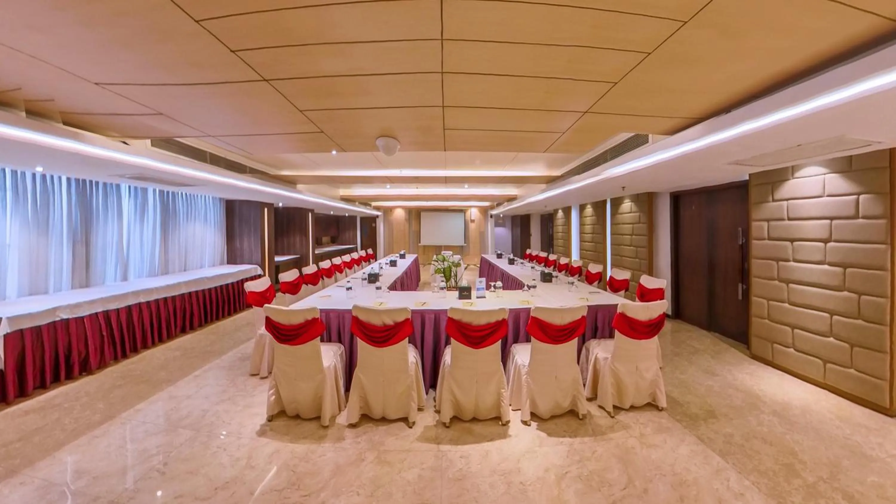 Meeting/conference room in Golden Tulip The Grandmark-Dhaka