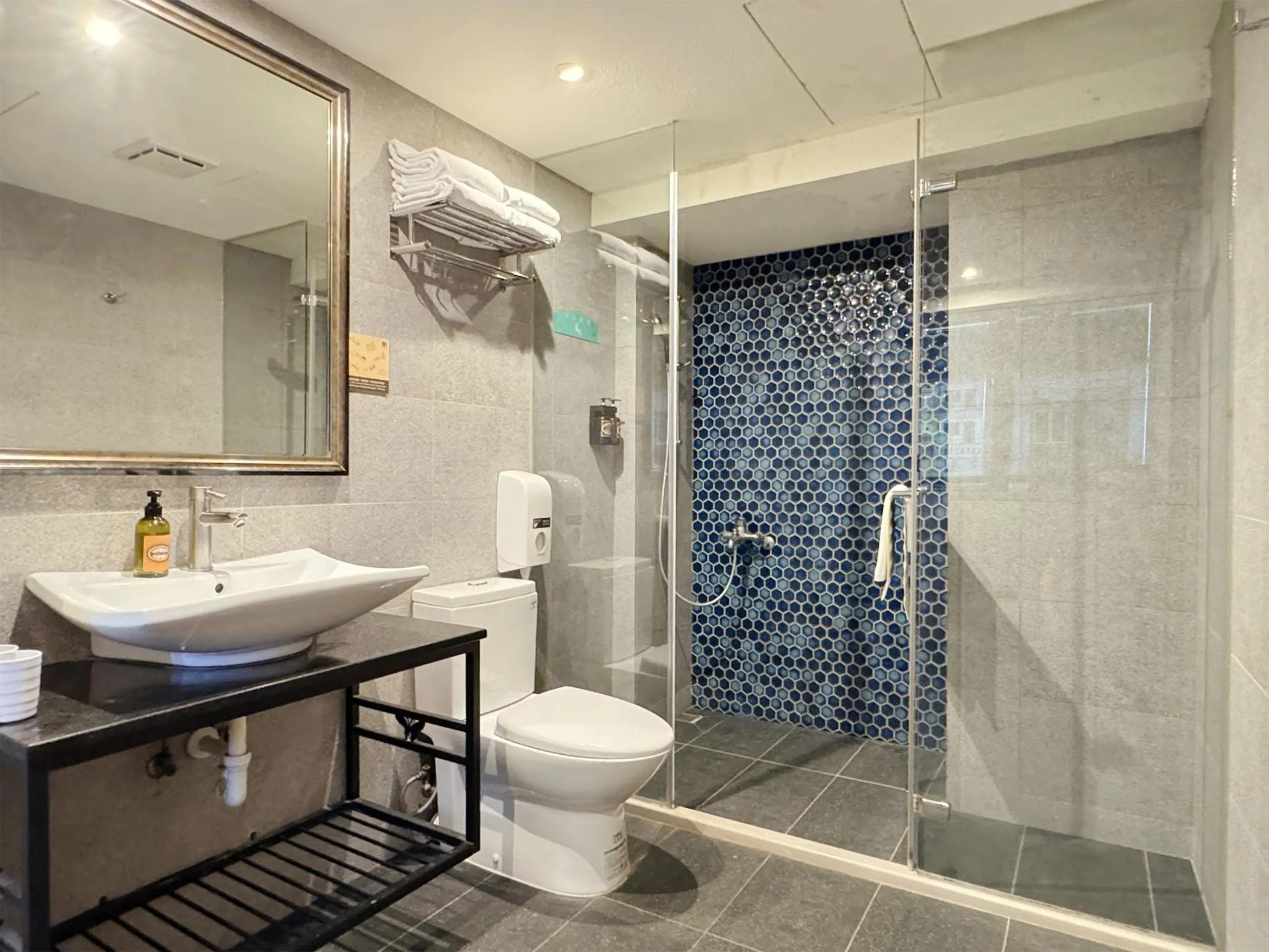 Family in Roaders Hotel Tainan ChengDa