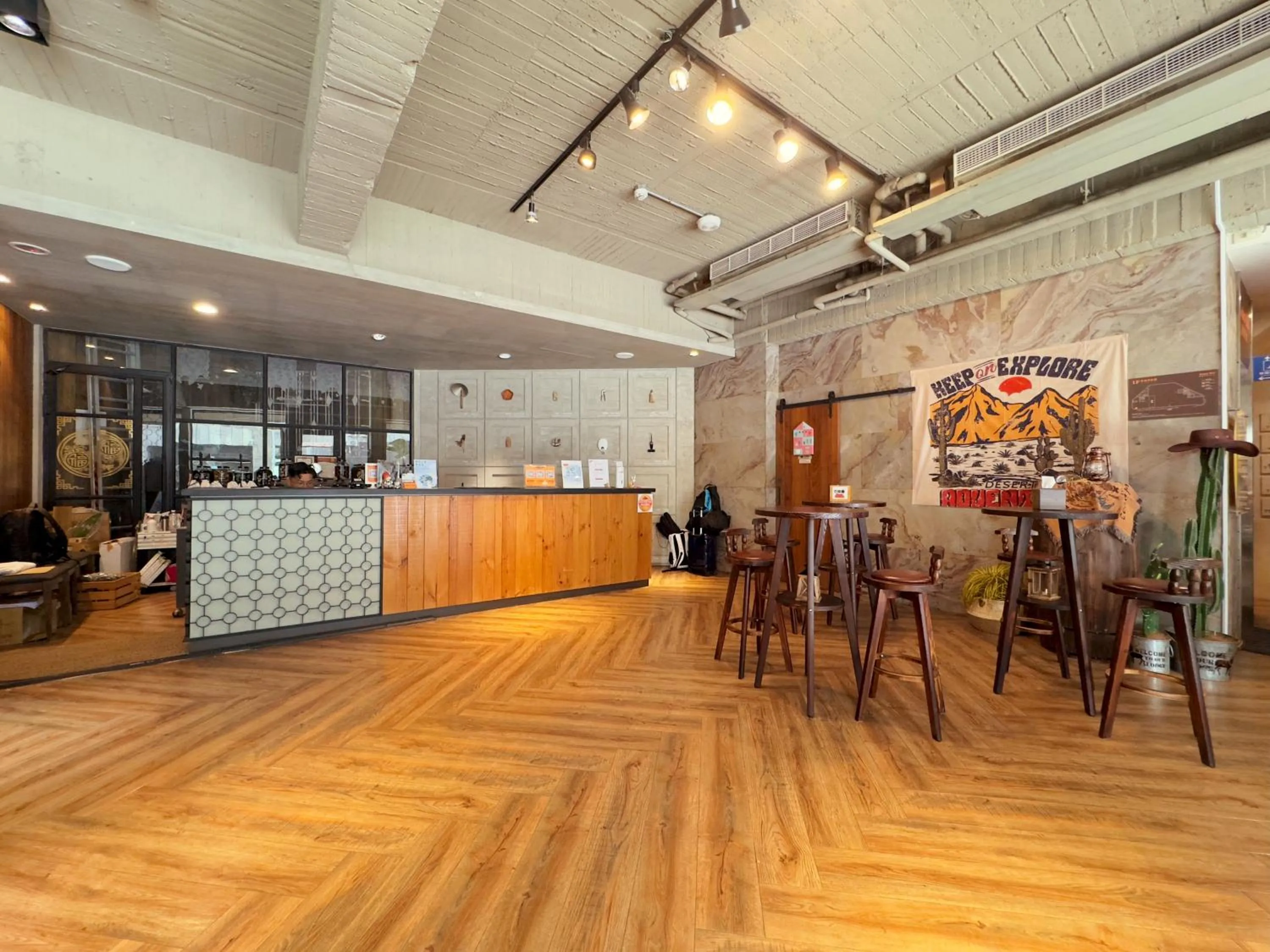 Property building in Roaders Hotel Tainan ChengDa