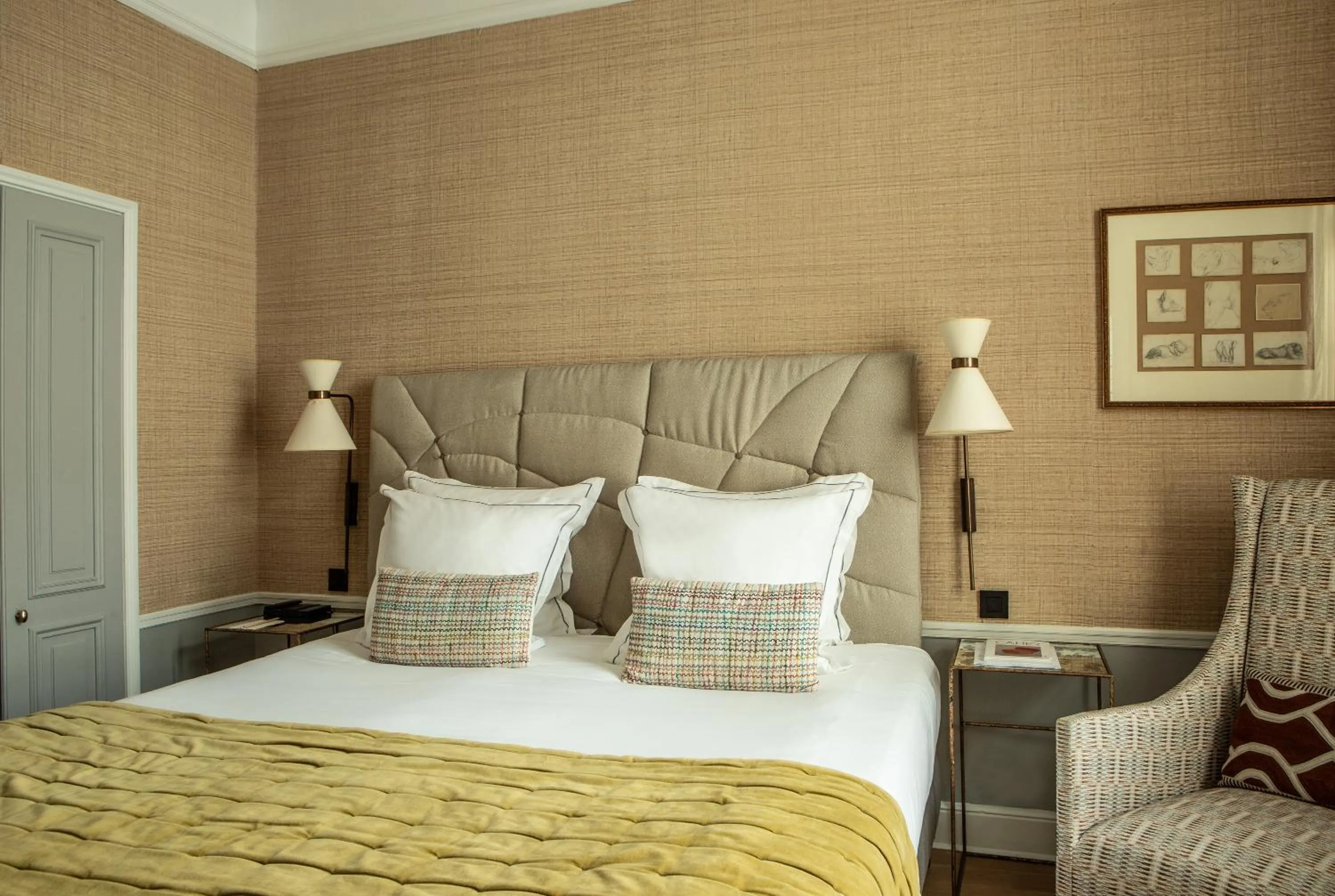 Photo of the whole room, Bed in Hôtel Thérèse