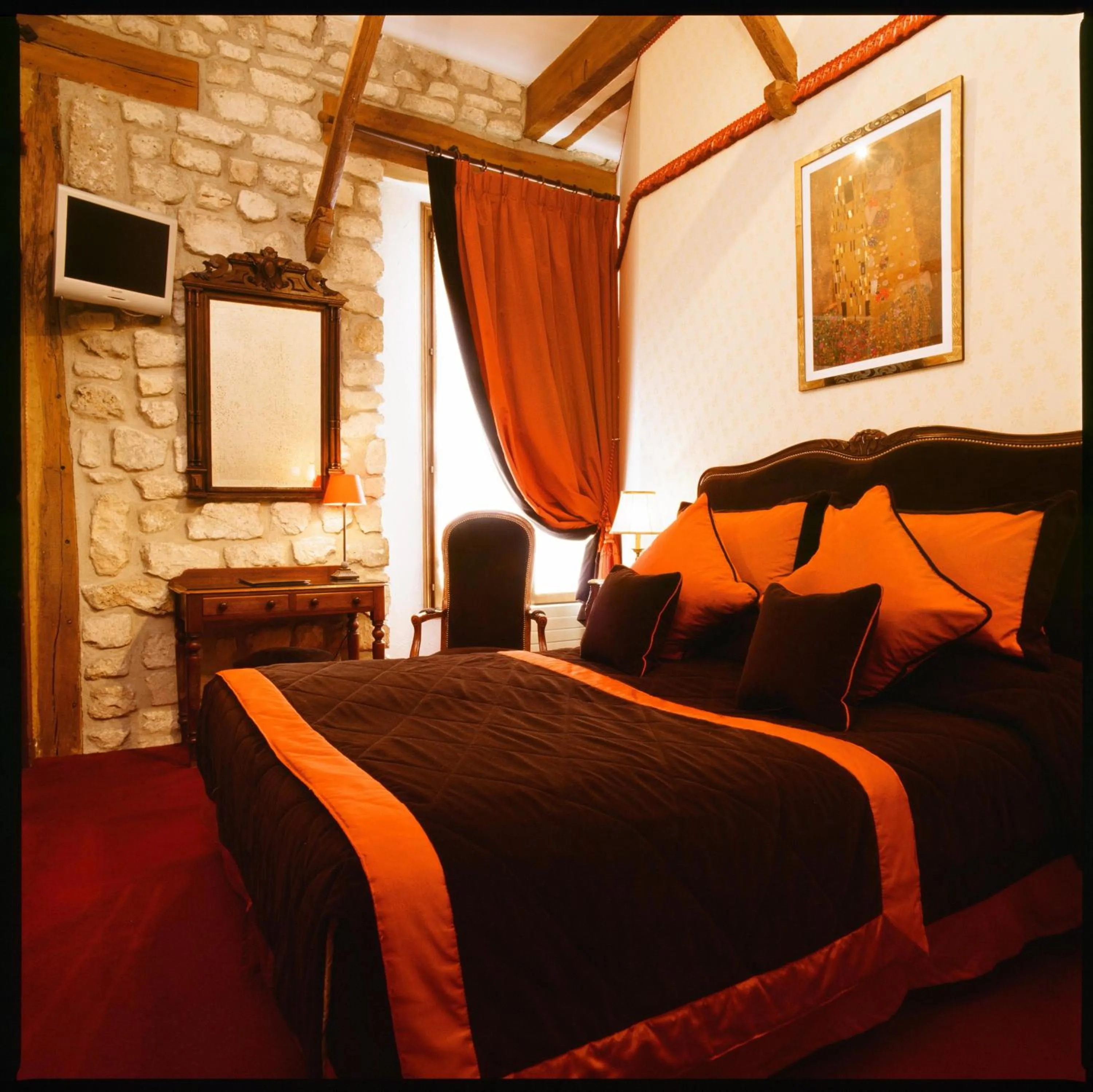 Photo of the whole room in Grand Hôtel Dechampaigne