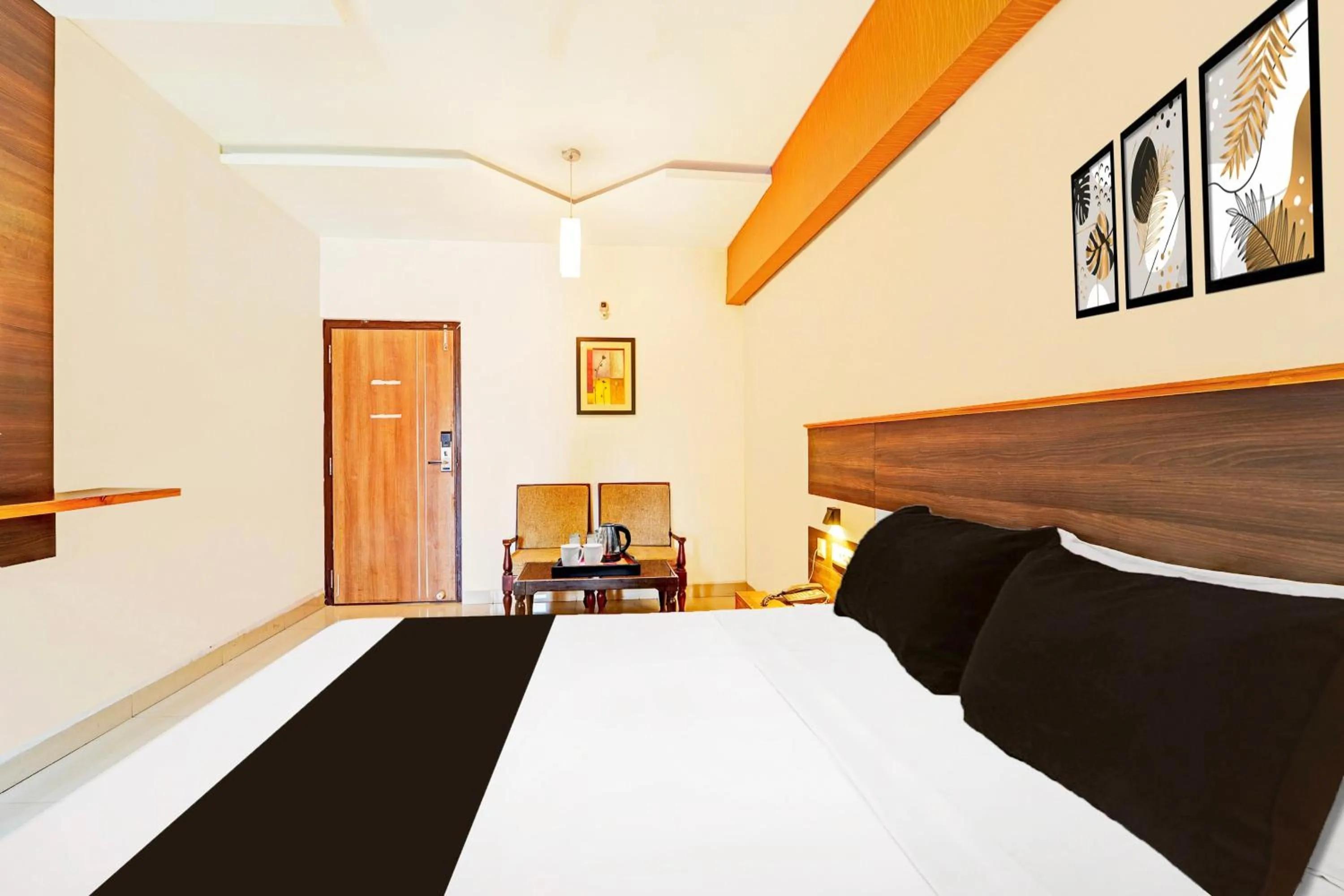 Bedroom, Bed in Collection O Gandhipuram