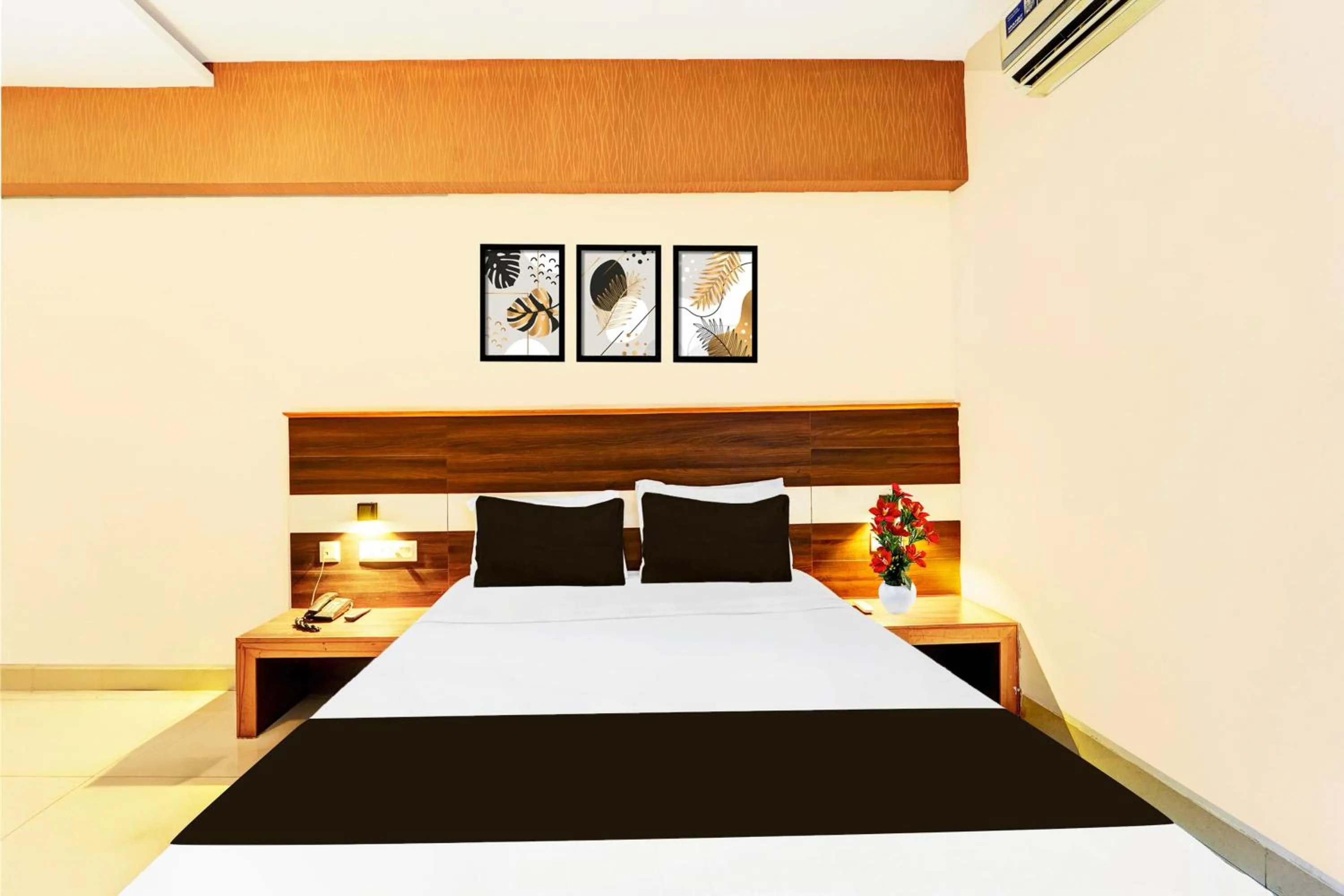 Bedroom, Bed in Collection O Gandhipuram