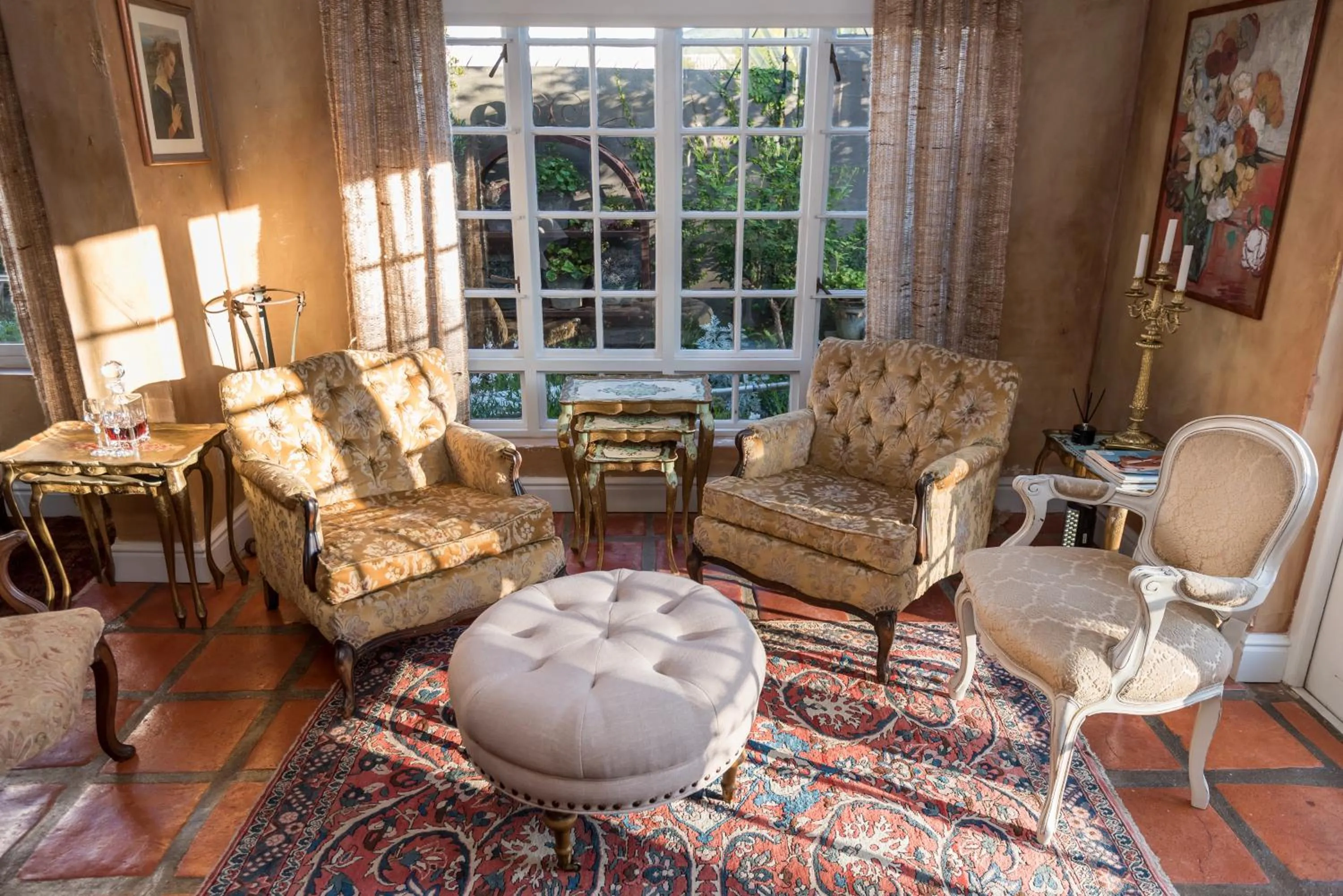 Communal lounge/ TV room in Baruch Guesthouse on Lovell