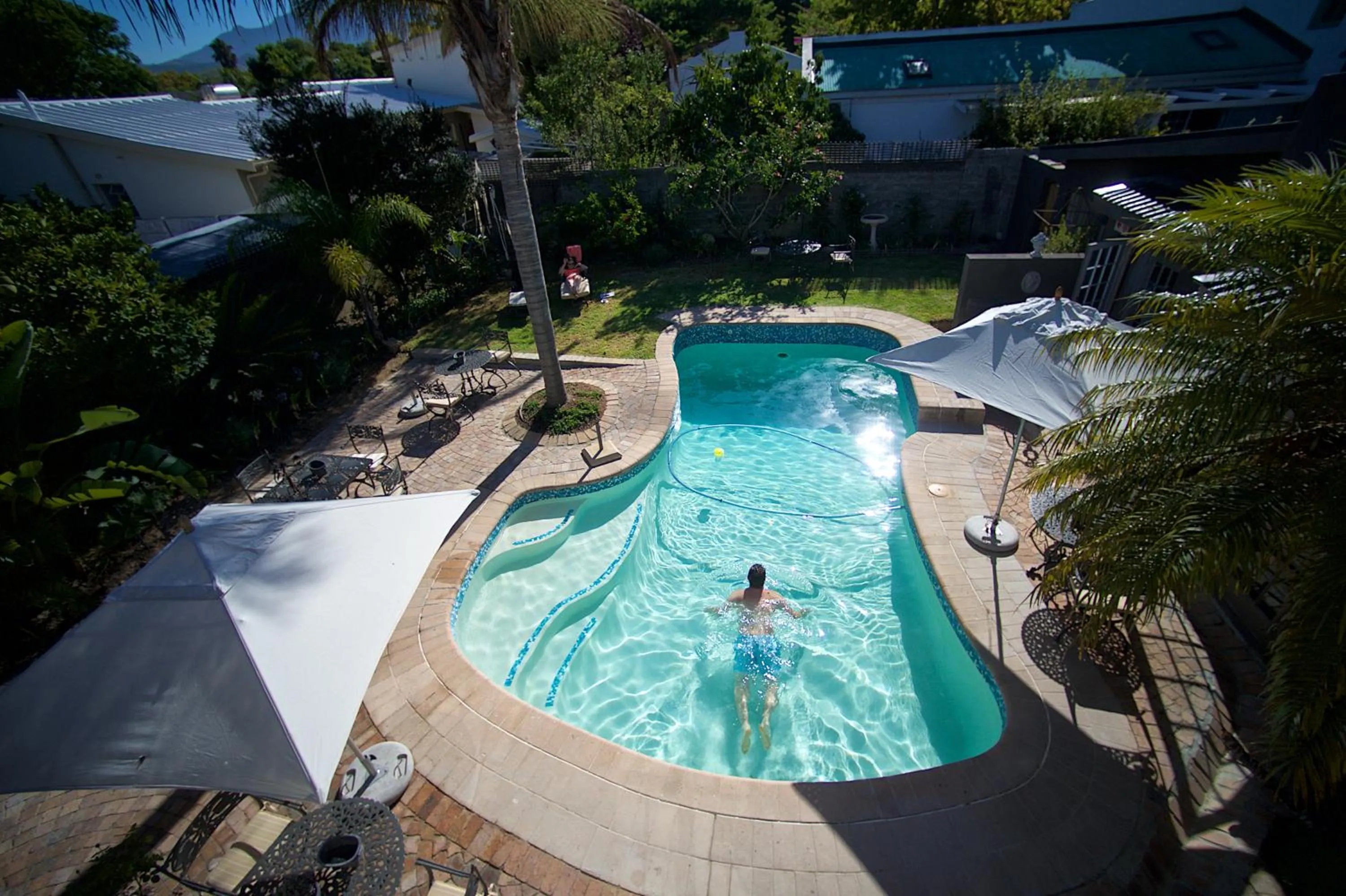 Patio in Baruch Guesthouse on Lovell