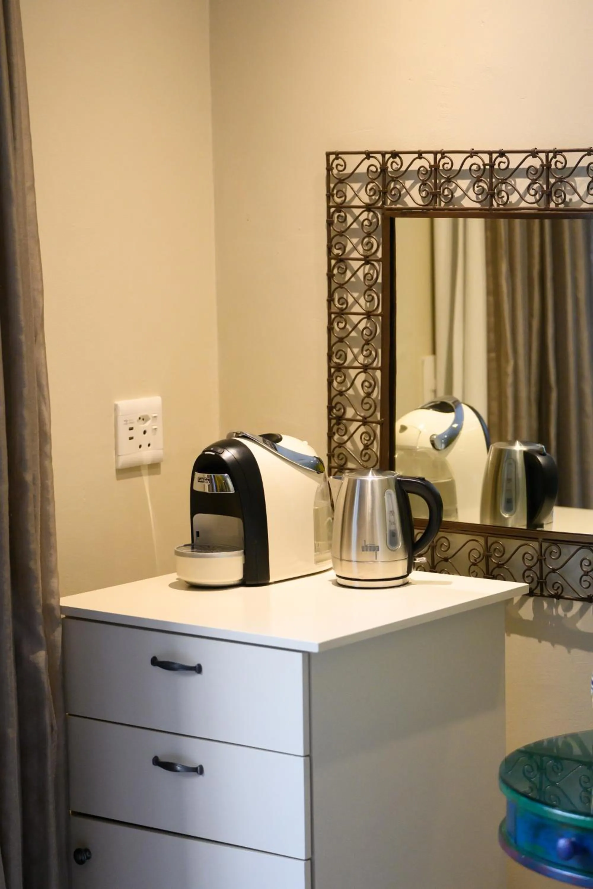 Coffee/tea facilities in Baruch Guesthouse on Lovell