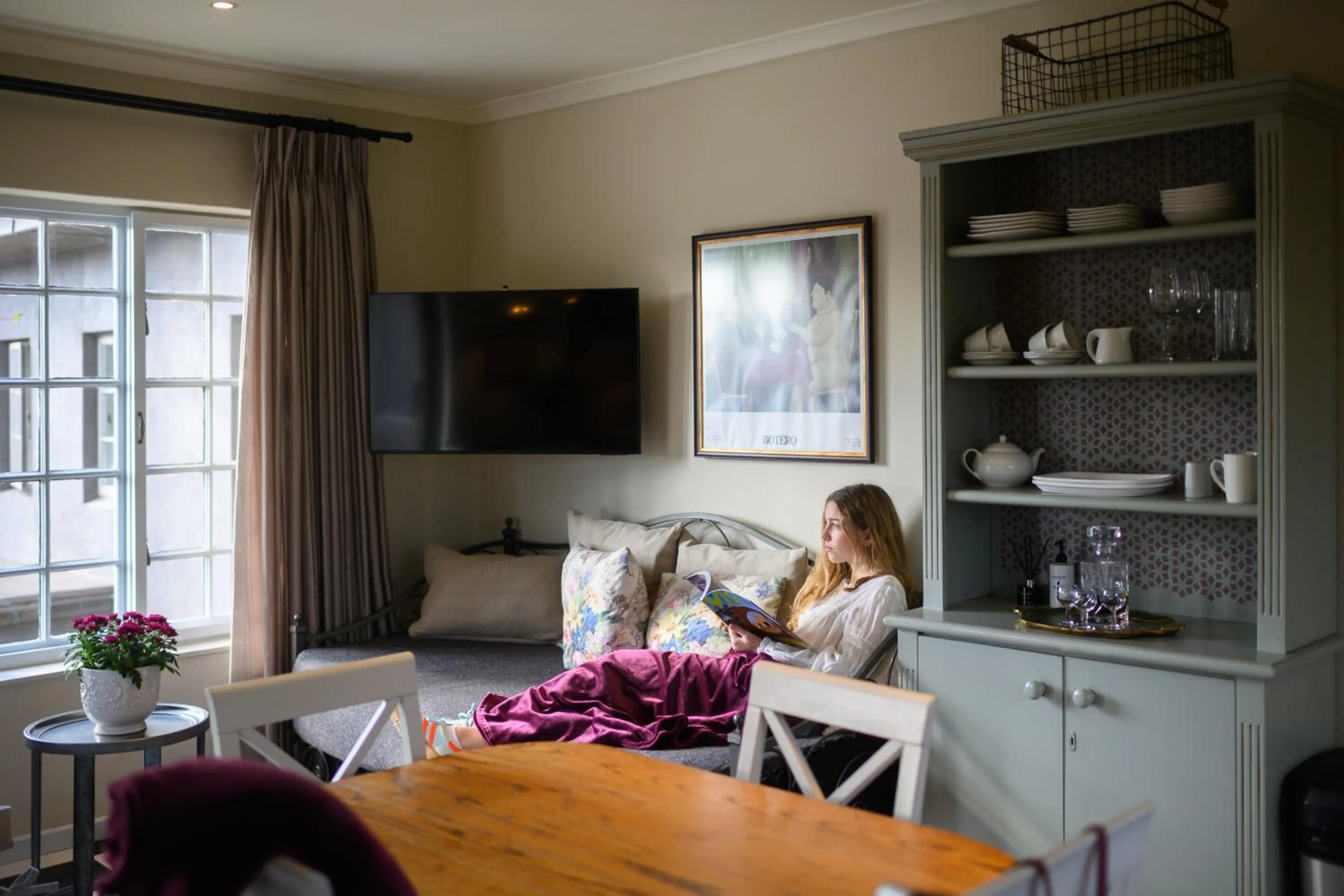 TV and multimedia in Baruch Guesthouse on Lovell