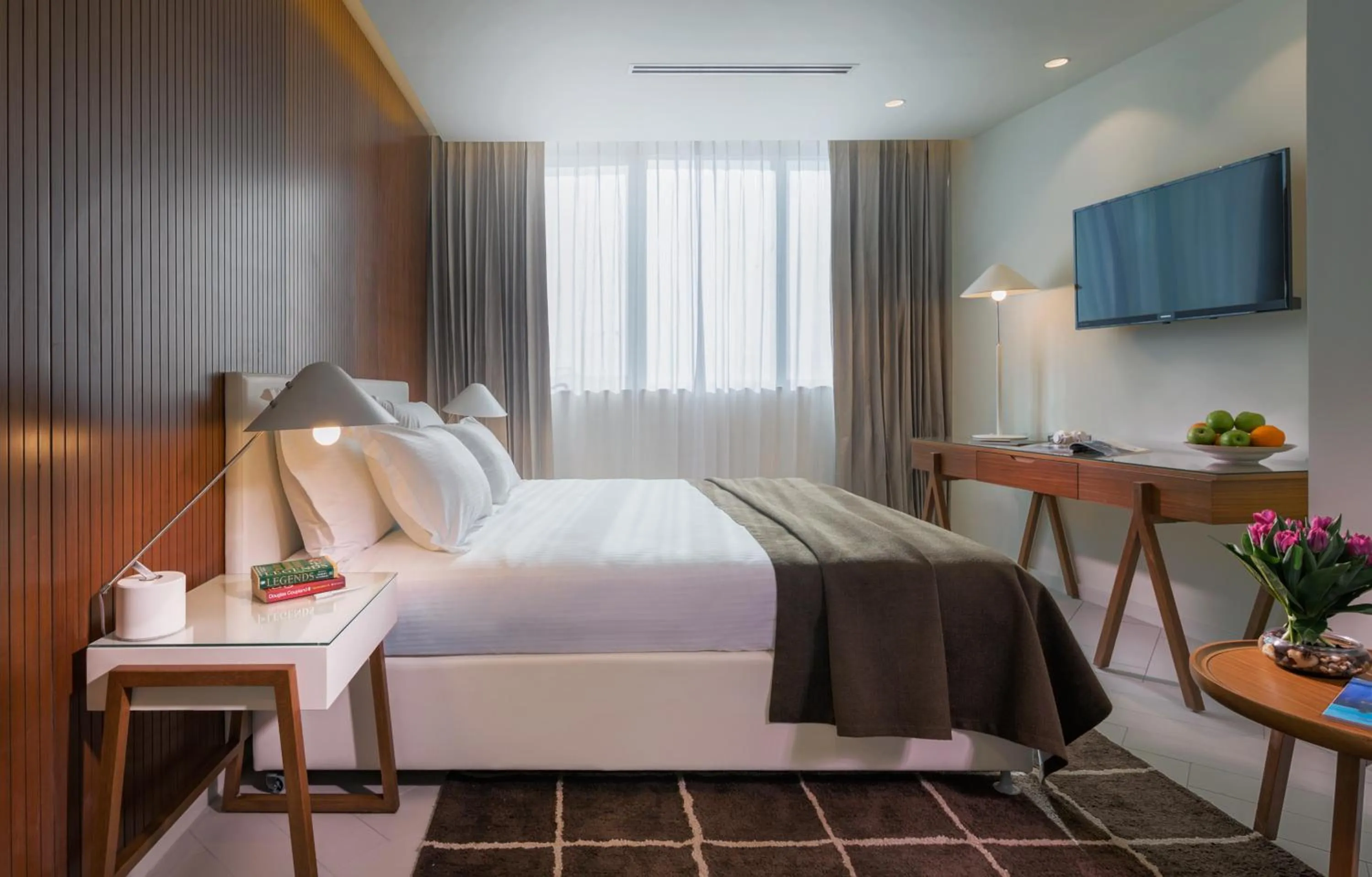 Photo of the whole room, Bed in Prima Millennium