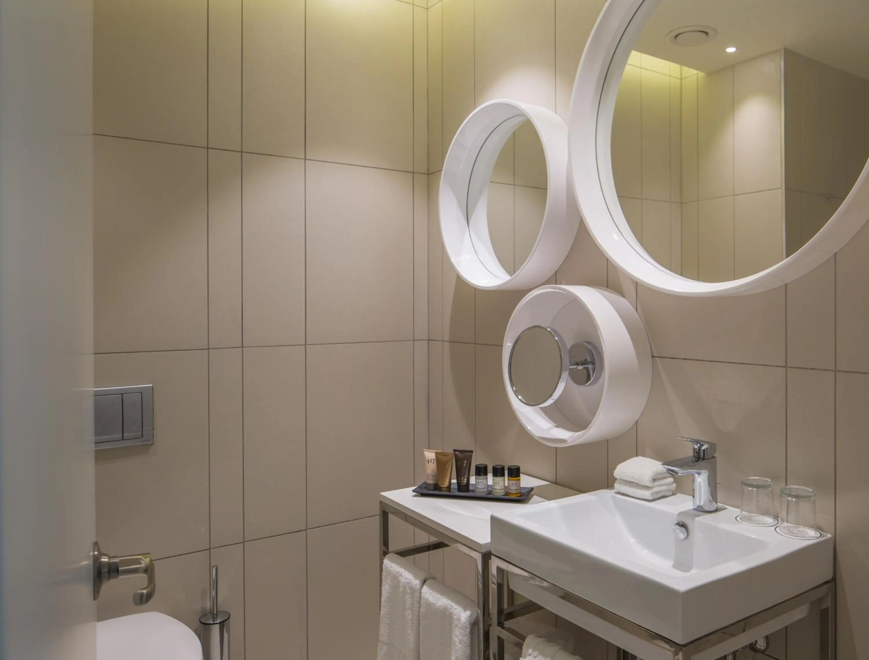 Bathroom in Prima Millennium