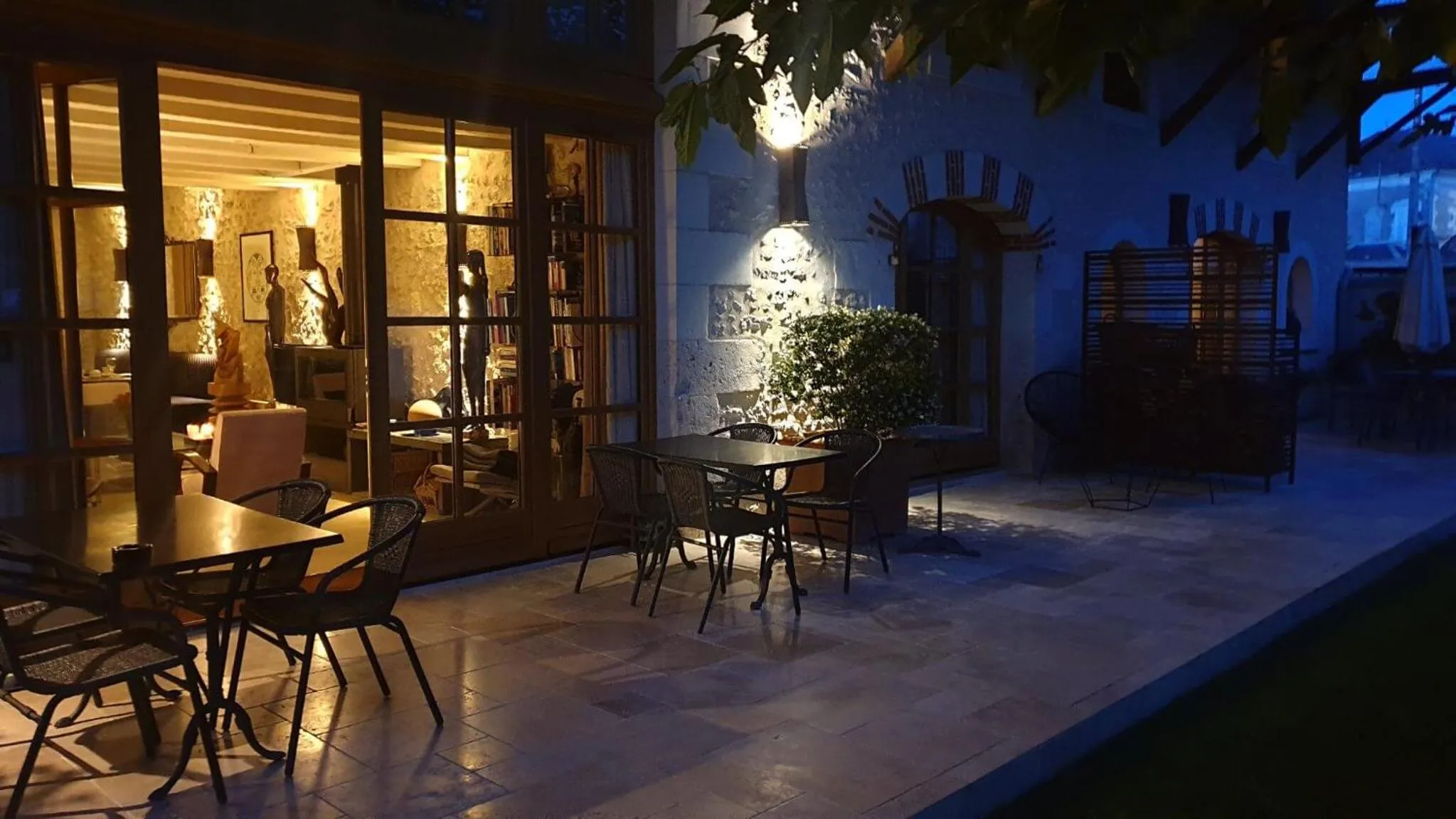 Property building in Les Loges de Saint Eloi