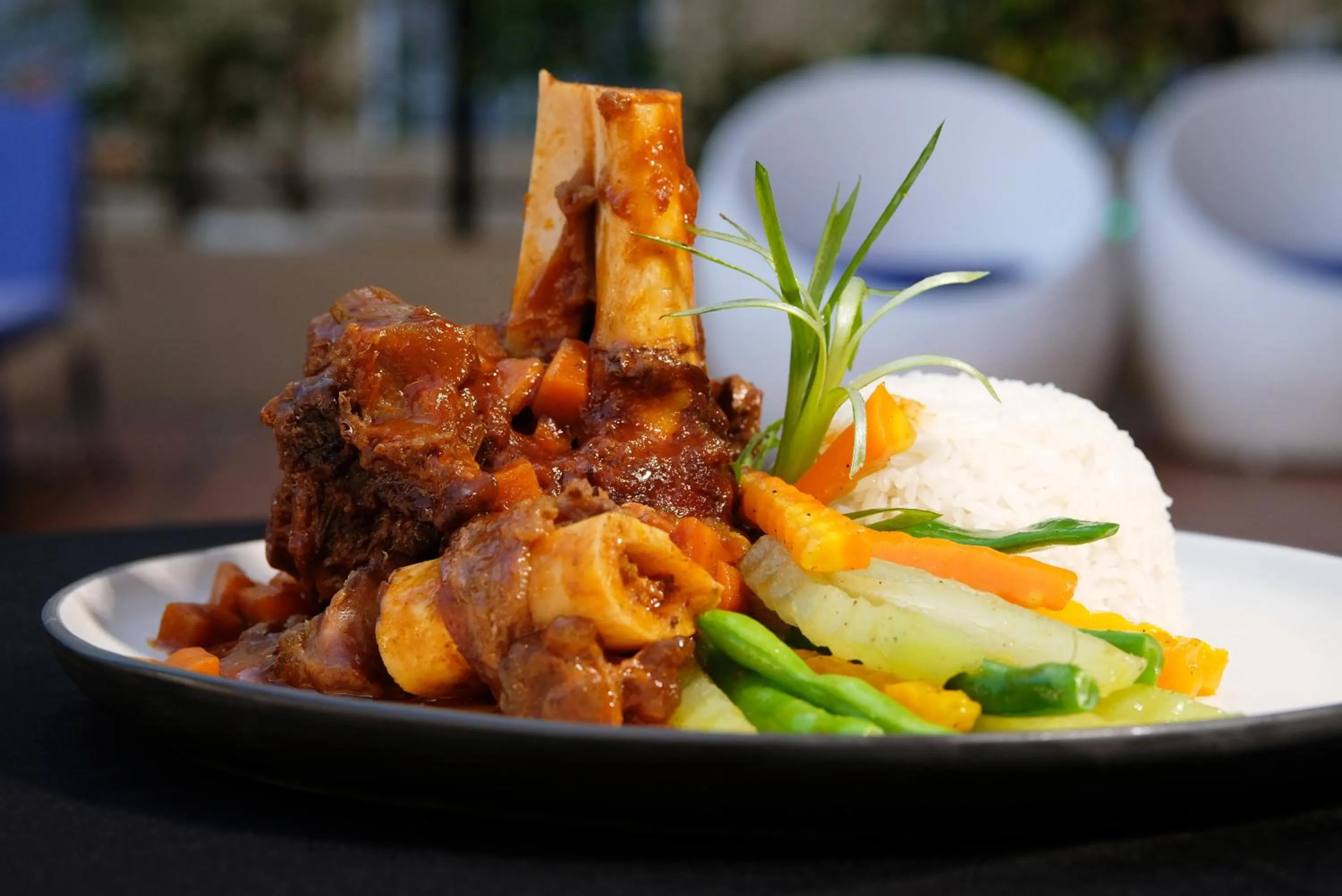 Restaurant/places to eat in Sierra Hotel