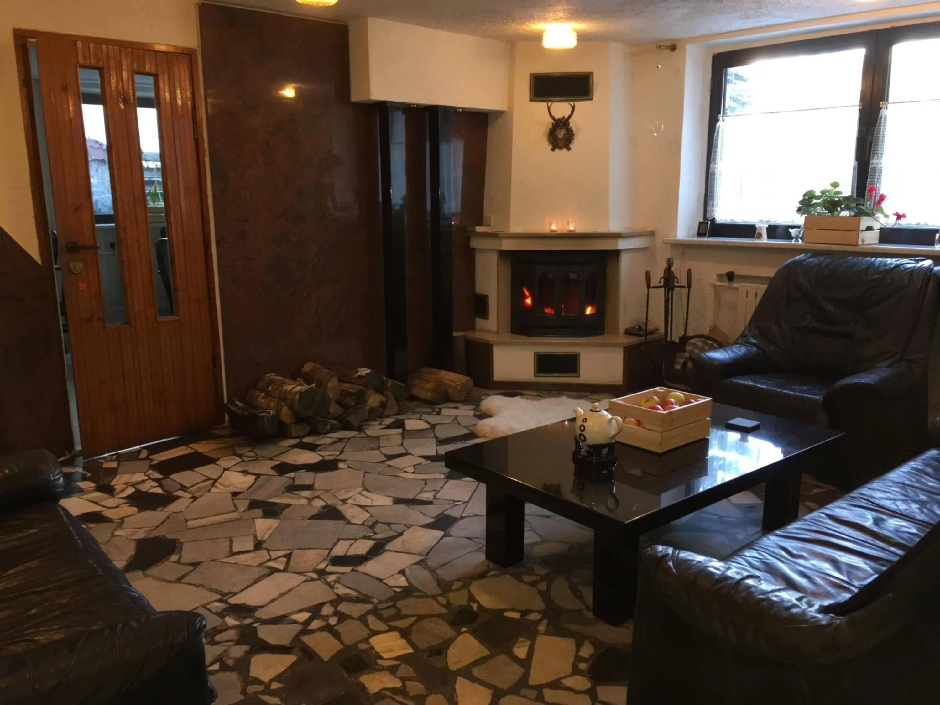 Communal lounge/ TV room in Willa Hektor