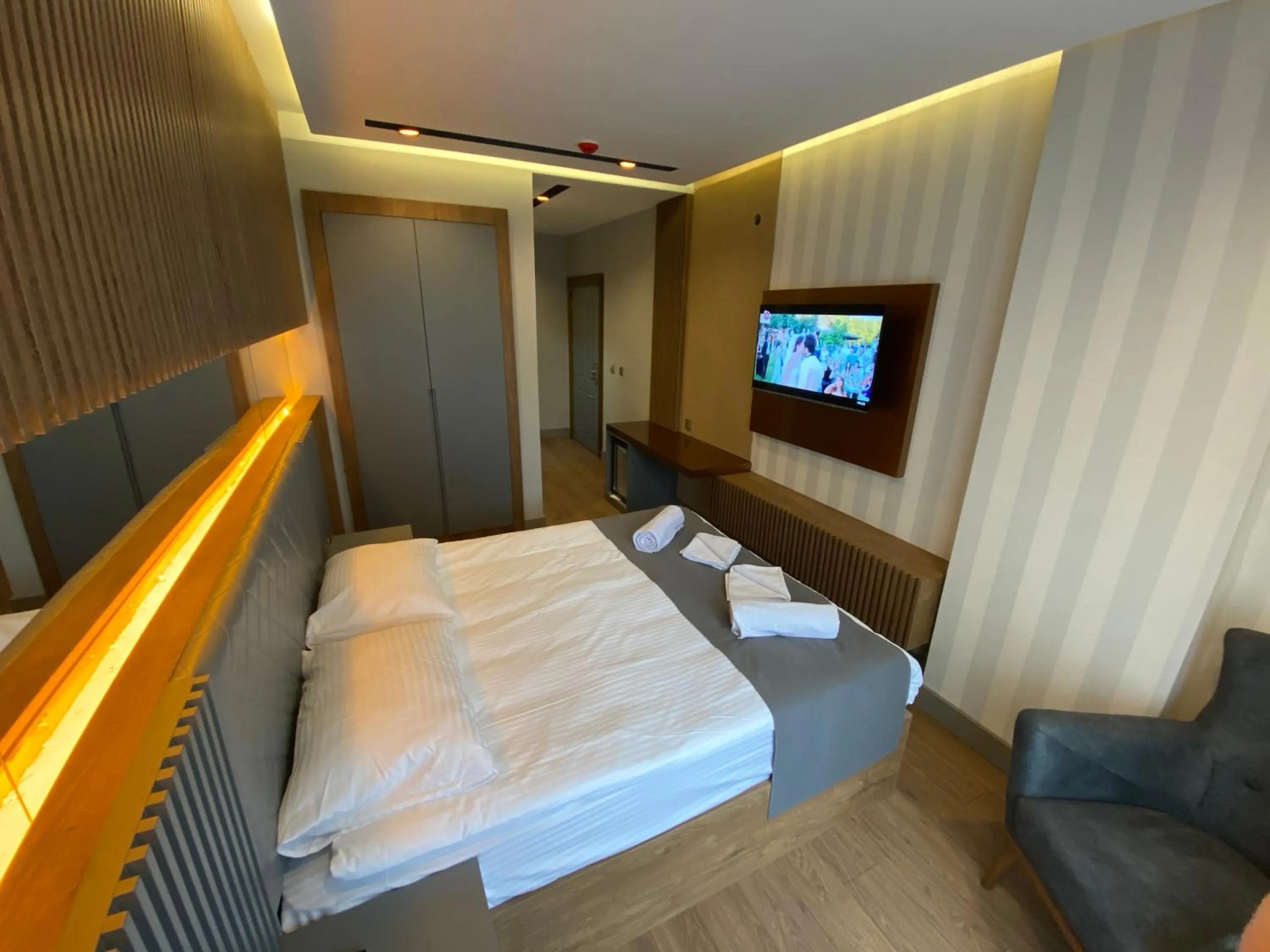 Photo of the whole room, Bed in Sarıkamış Aras Otel