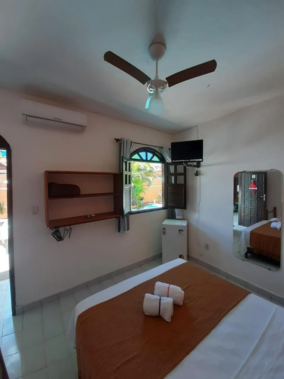 Photo of the whole room, Bed in Pousada Rota Tropicana