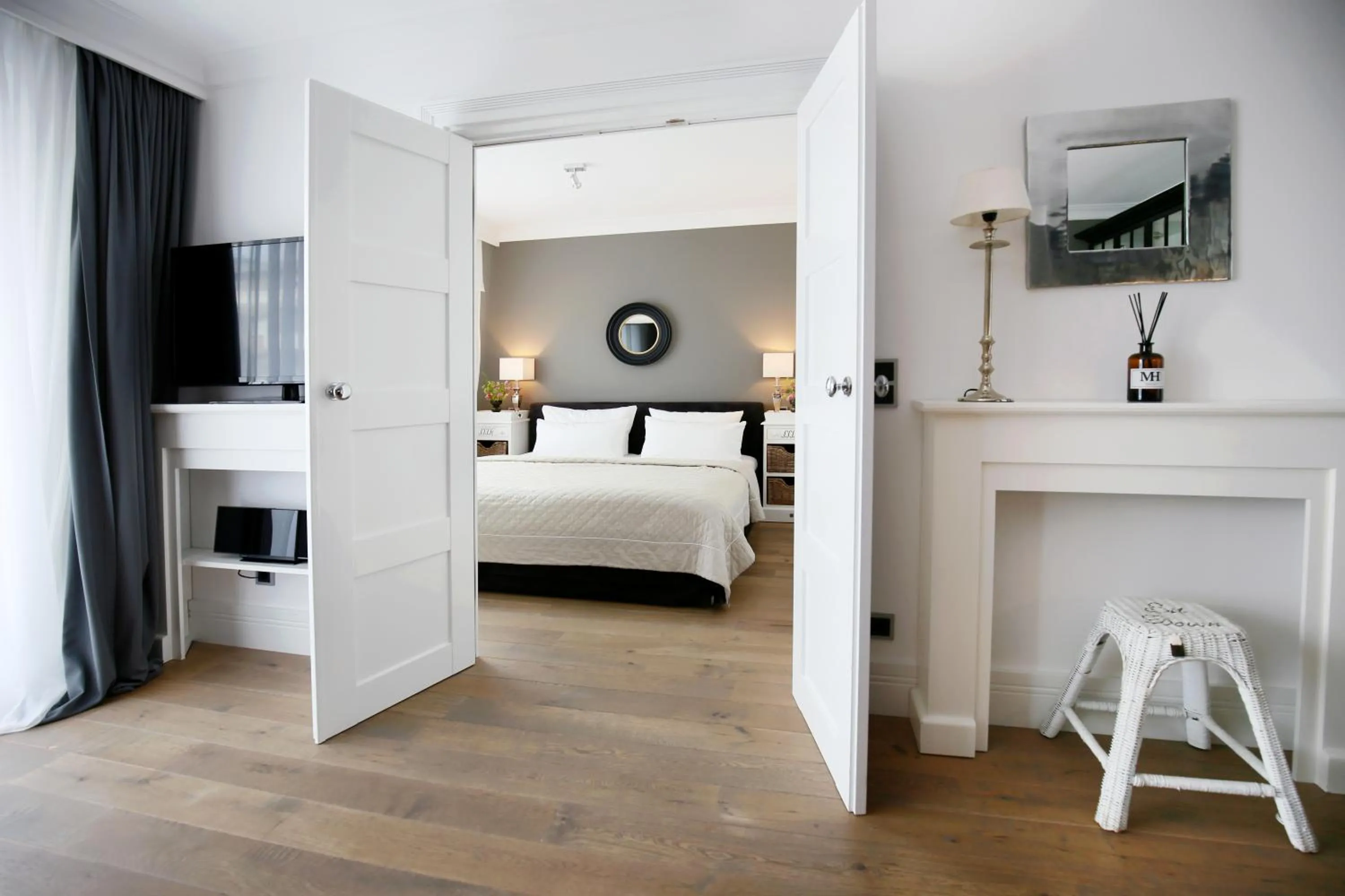 TV and multimedia, Bed in Das Windhuk